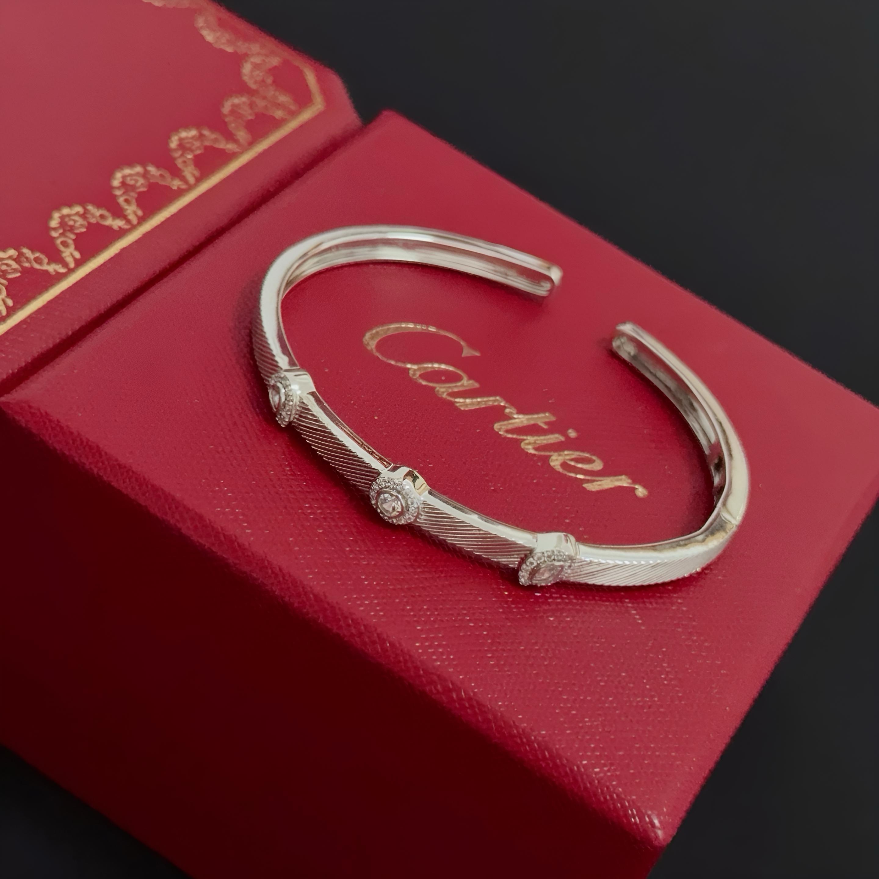Cartier 卡地亚love镶钻手镯 高端定制版本