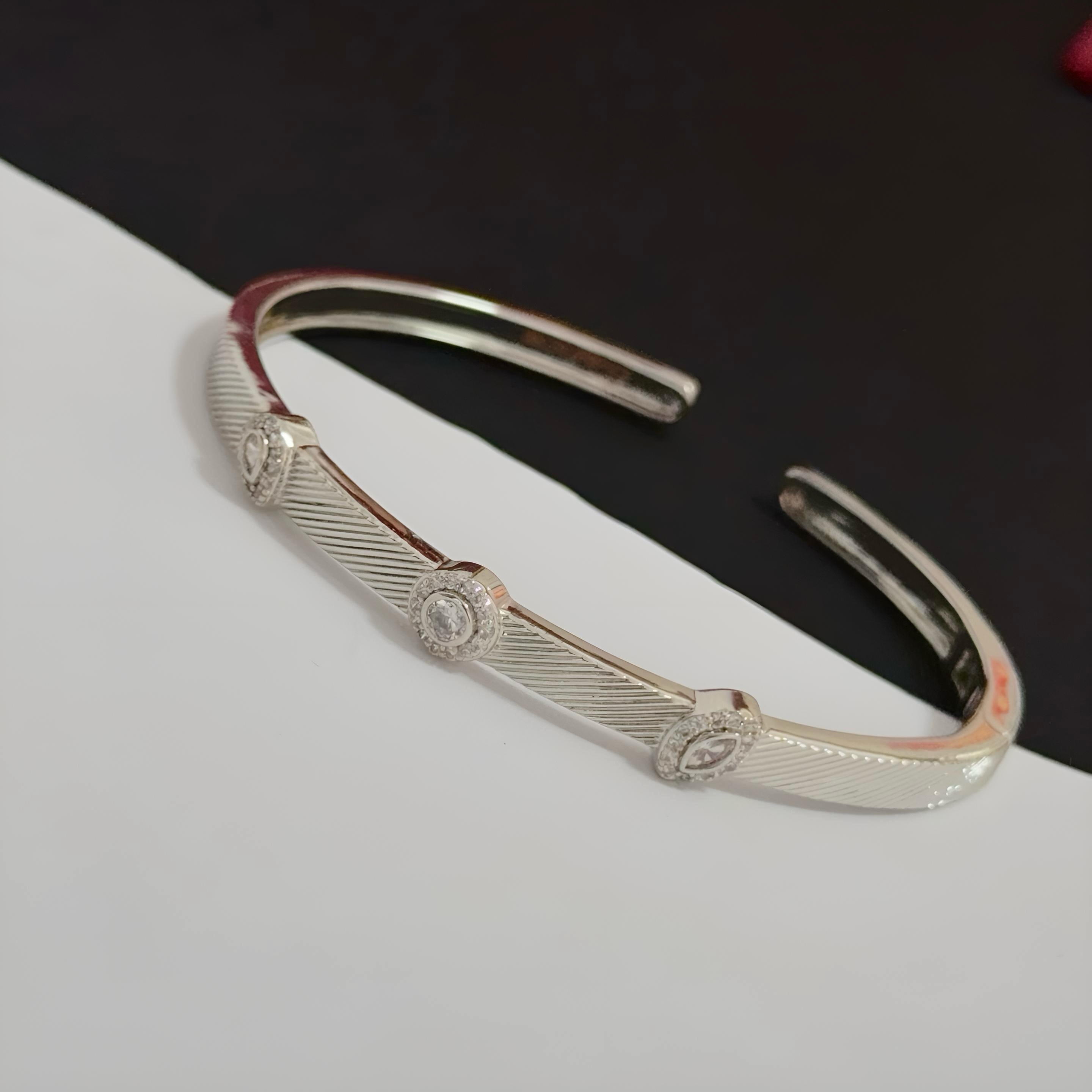 Cartier 卡地亚love镶钻手镯 高端定制版本