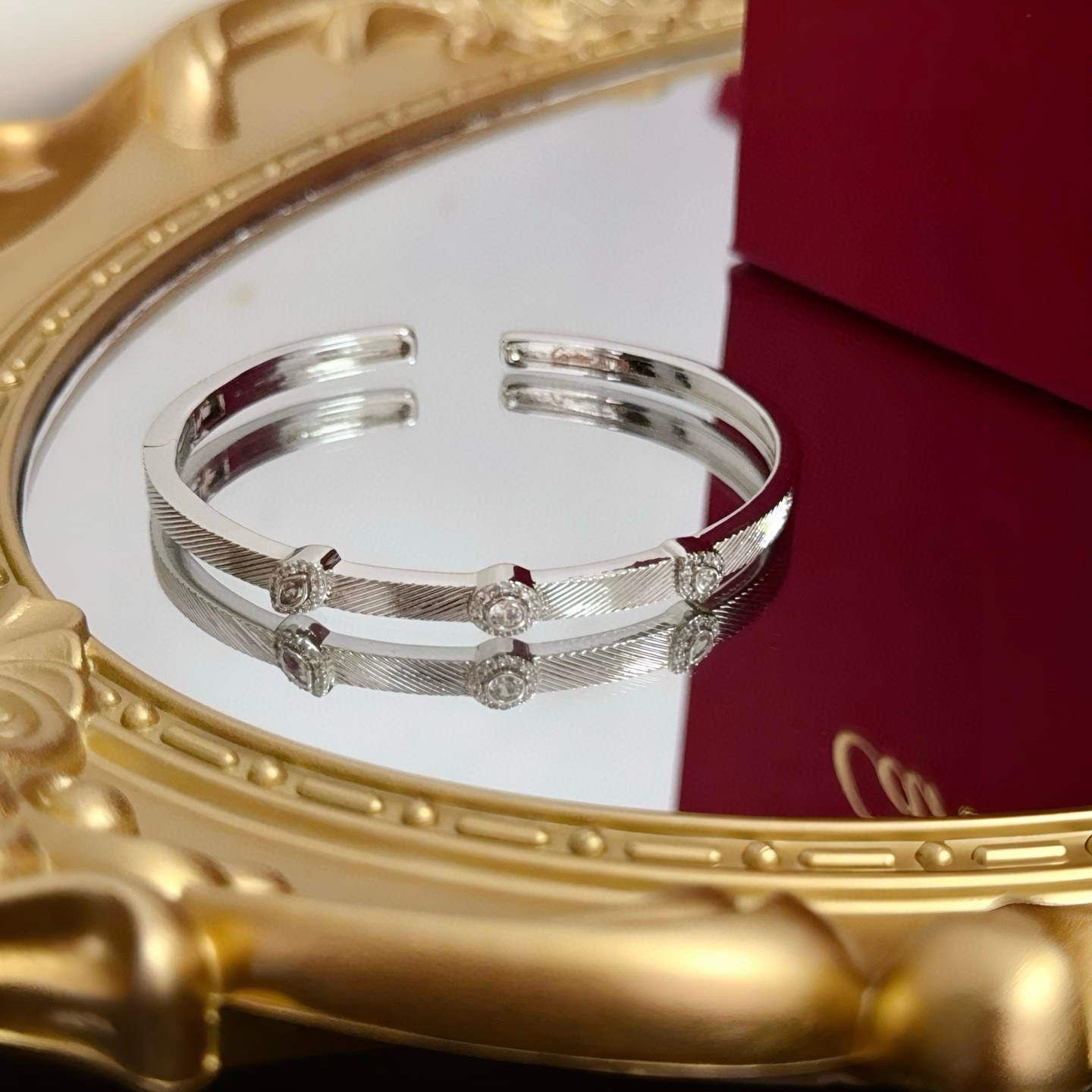 Cartier 卡地亚love镶钻手镯 高端定制版本