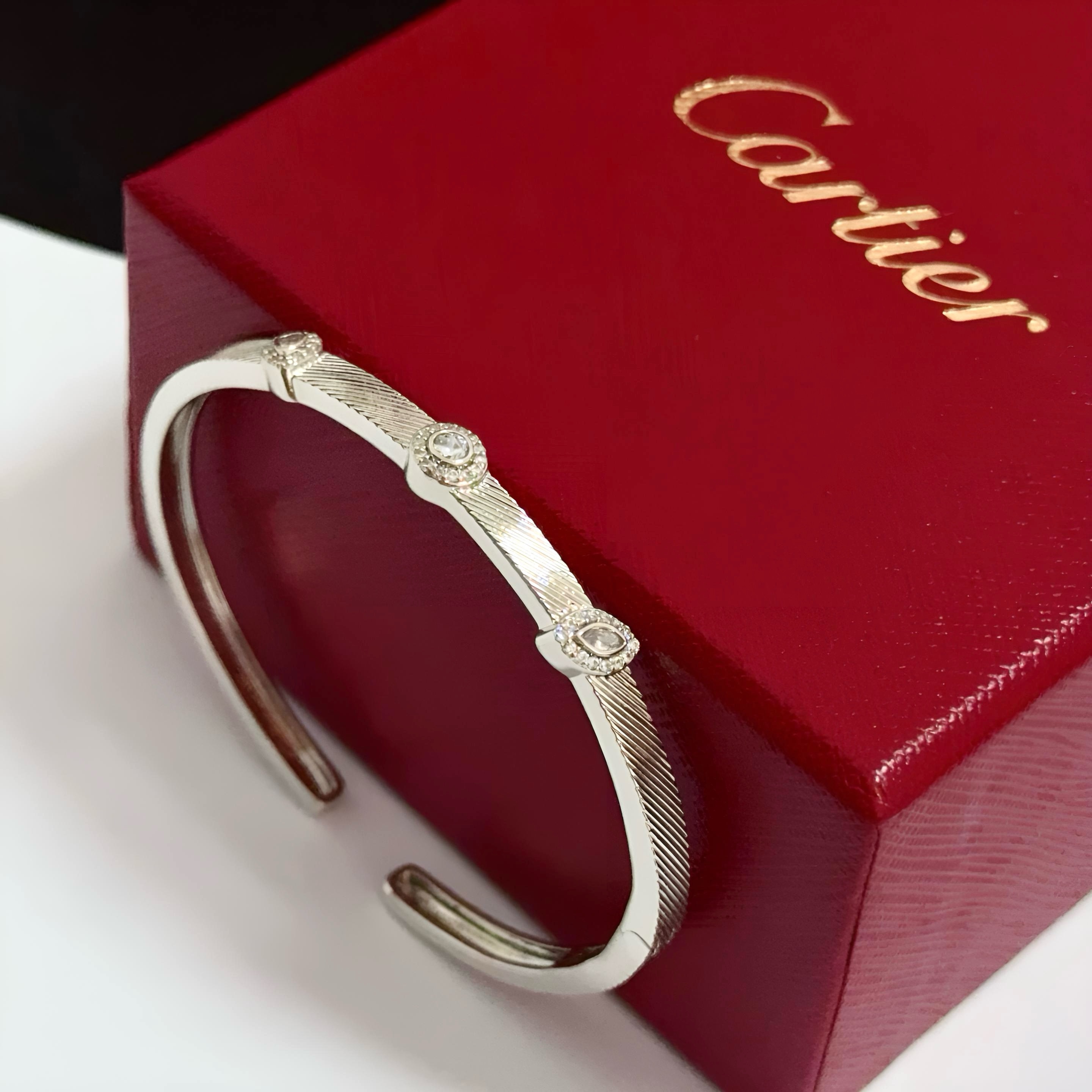 Cartier 卡地亚love镶钻手镯 高端定制版本