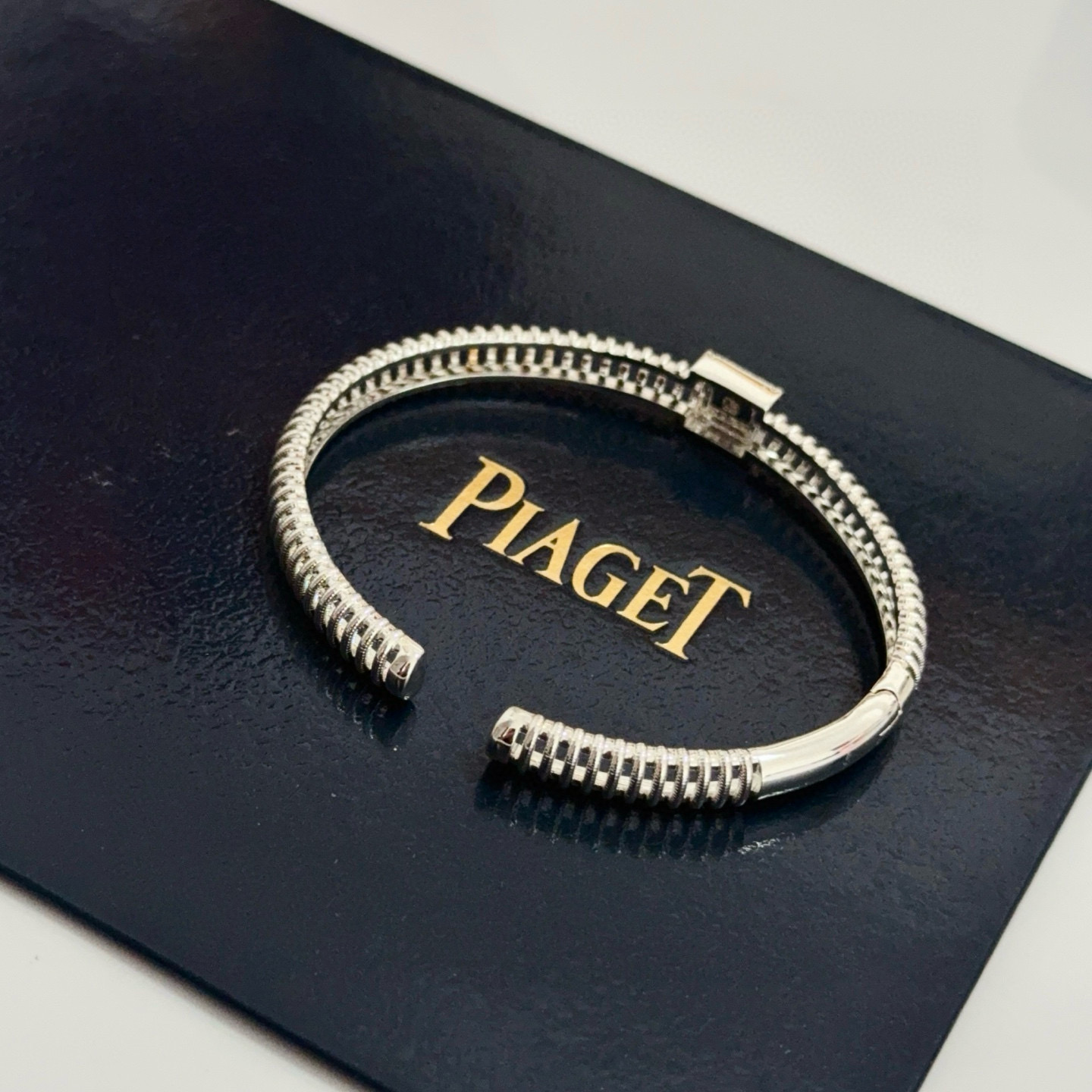 Piaget Jewelry Piaget V — photo 4
