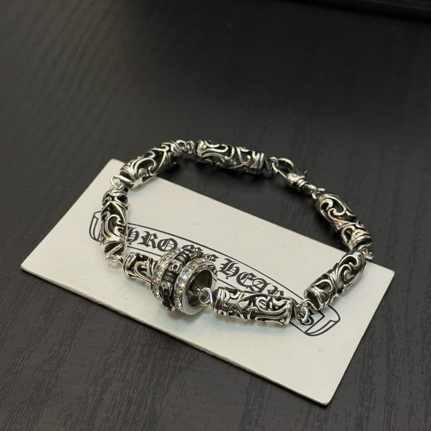 专柜品质】Chrome Hearts克罗心手链 凹凸造型不同的花纹设计风格 呈现出与众不同 十字架 童军花是克罗心的志 所以更经久不衰 8