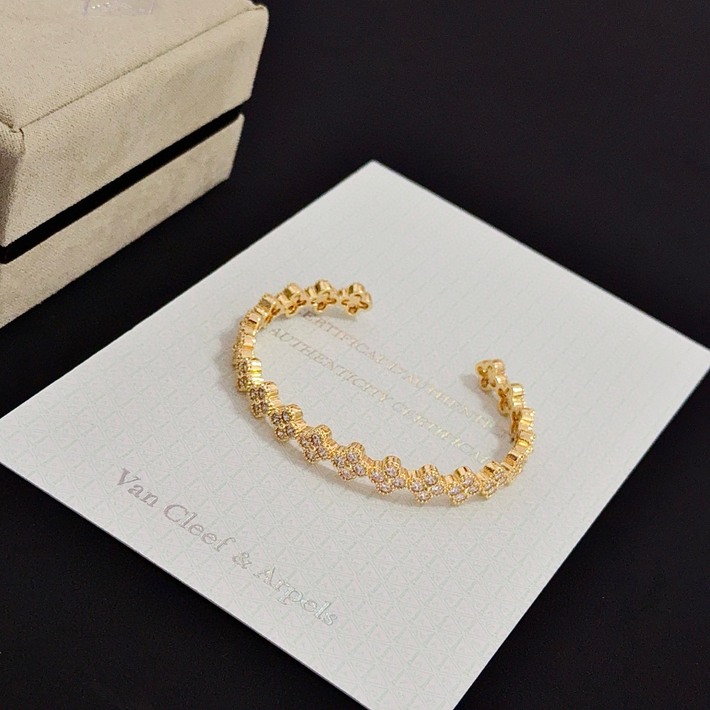 Van Cleef & Arpels Haute Couture Haute Joaillerie Fine Jewelry Earrings 3
