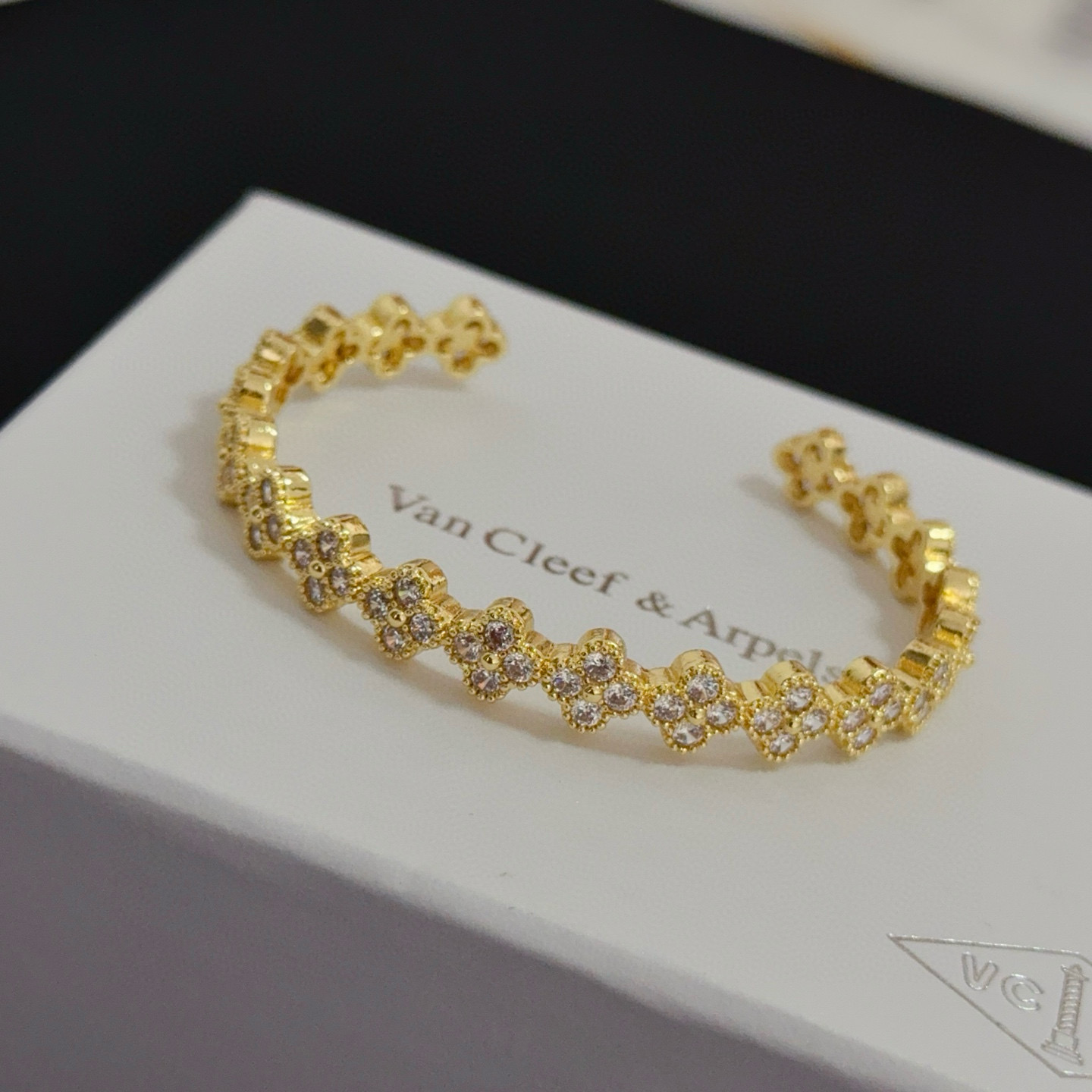 Van Cleef & Arpels Haute Couture Haute Joaillerie Fine Jewelry Earrings 2
