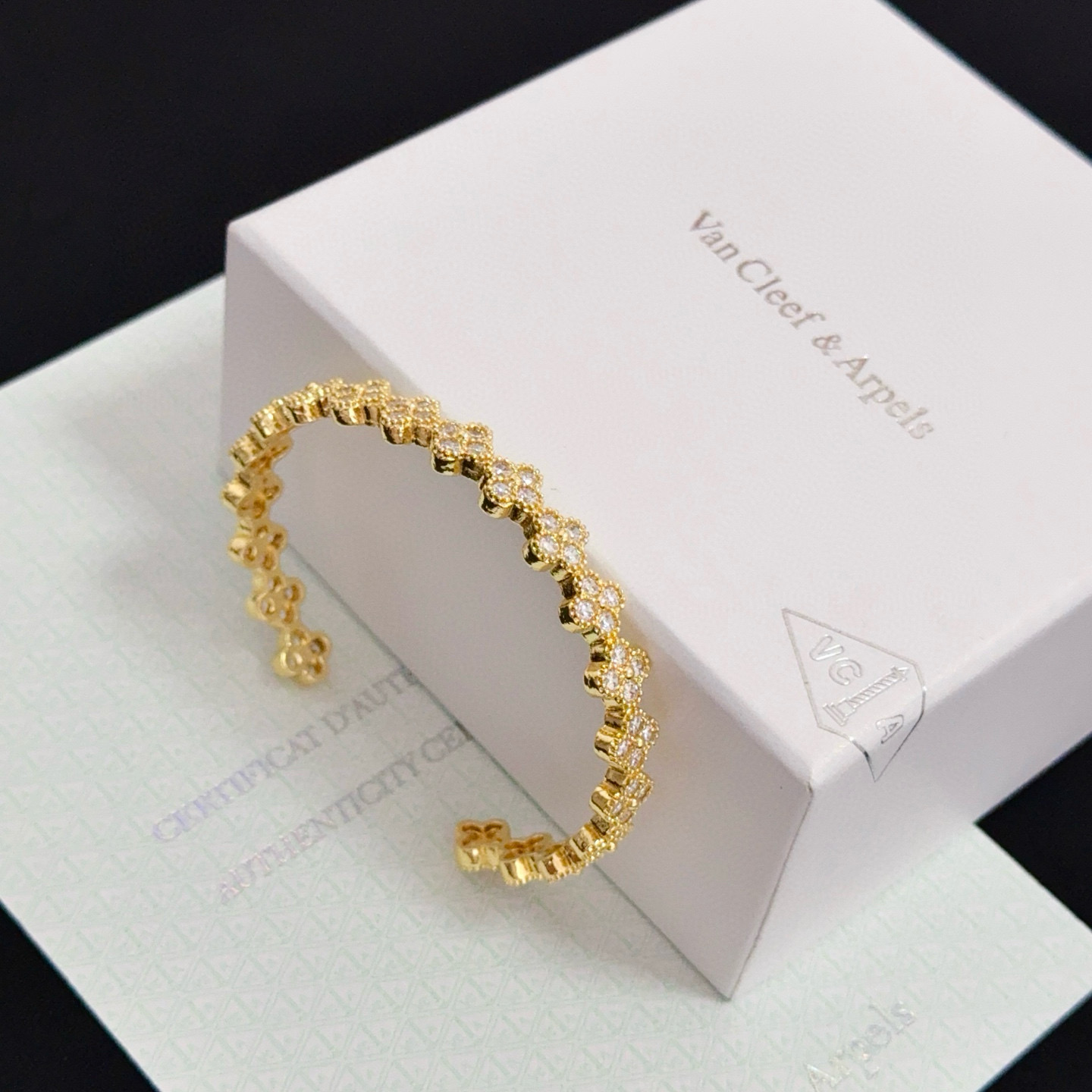 Van Cleef & Arpels Haute Couture Haute Joaillerie Fine Jewelry Earrings 4