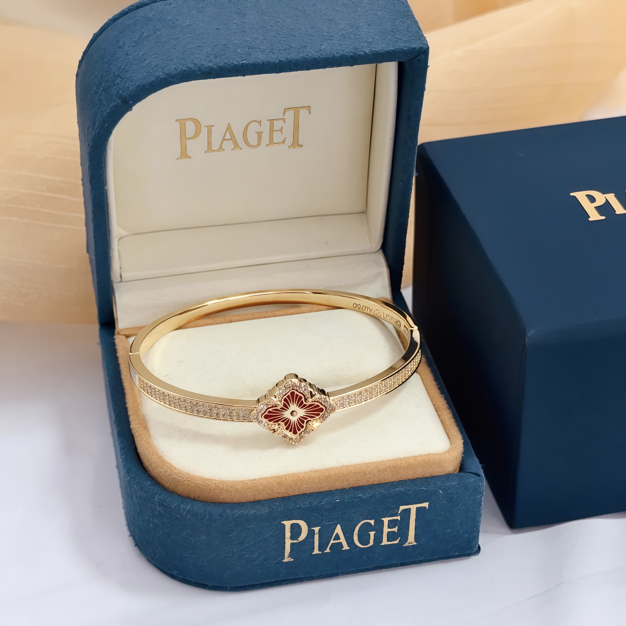 Piaget Gioielli Piaget V