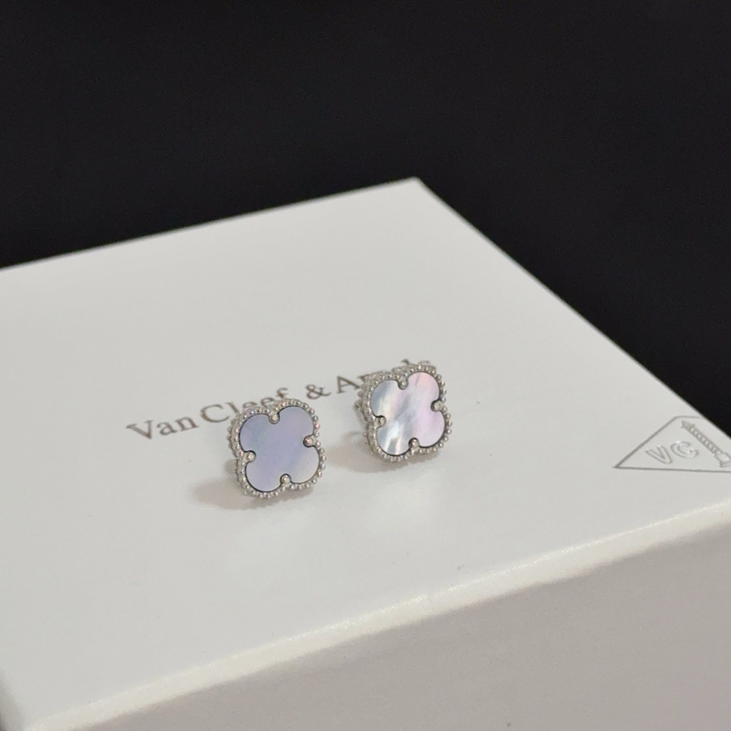 Van Cleef & Arpels Haute Couture Haute Joaillerie Fine Jewelry Earrings 4