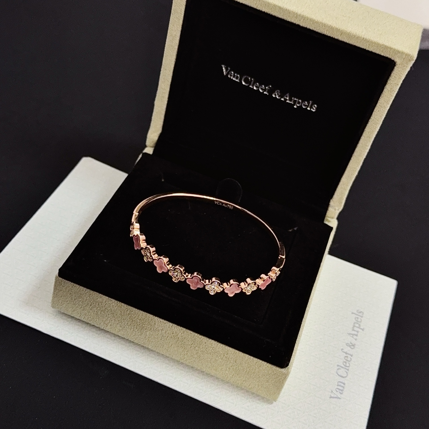 Van Cleef & Arpels Jewelry 〔 〕 VCA V — photo 4