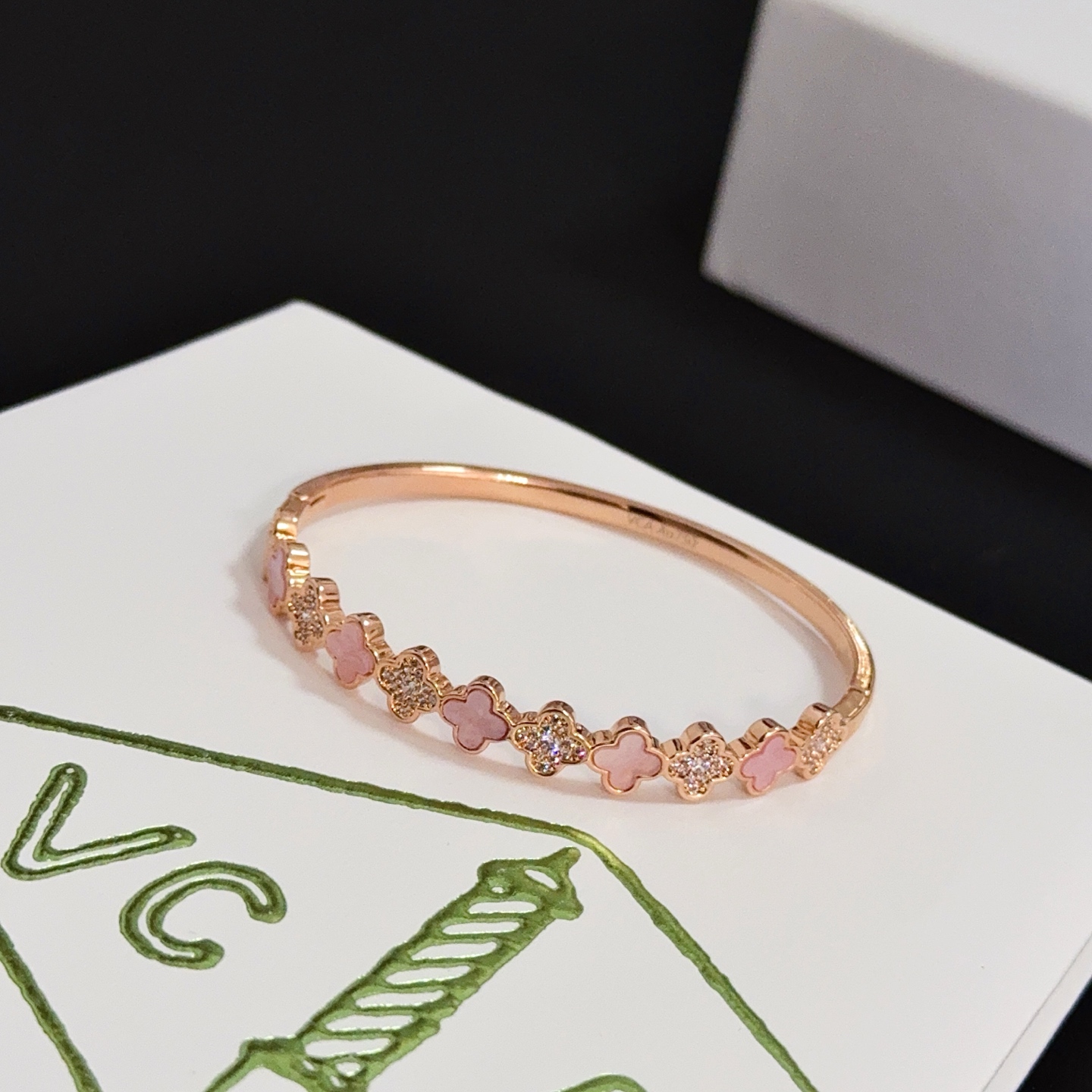 Van Cleef & Arpels Jewelry 〔 〕 VCA V — photo 9