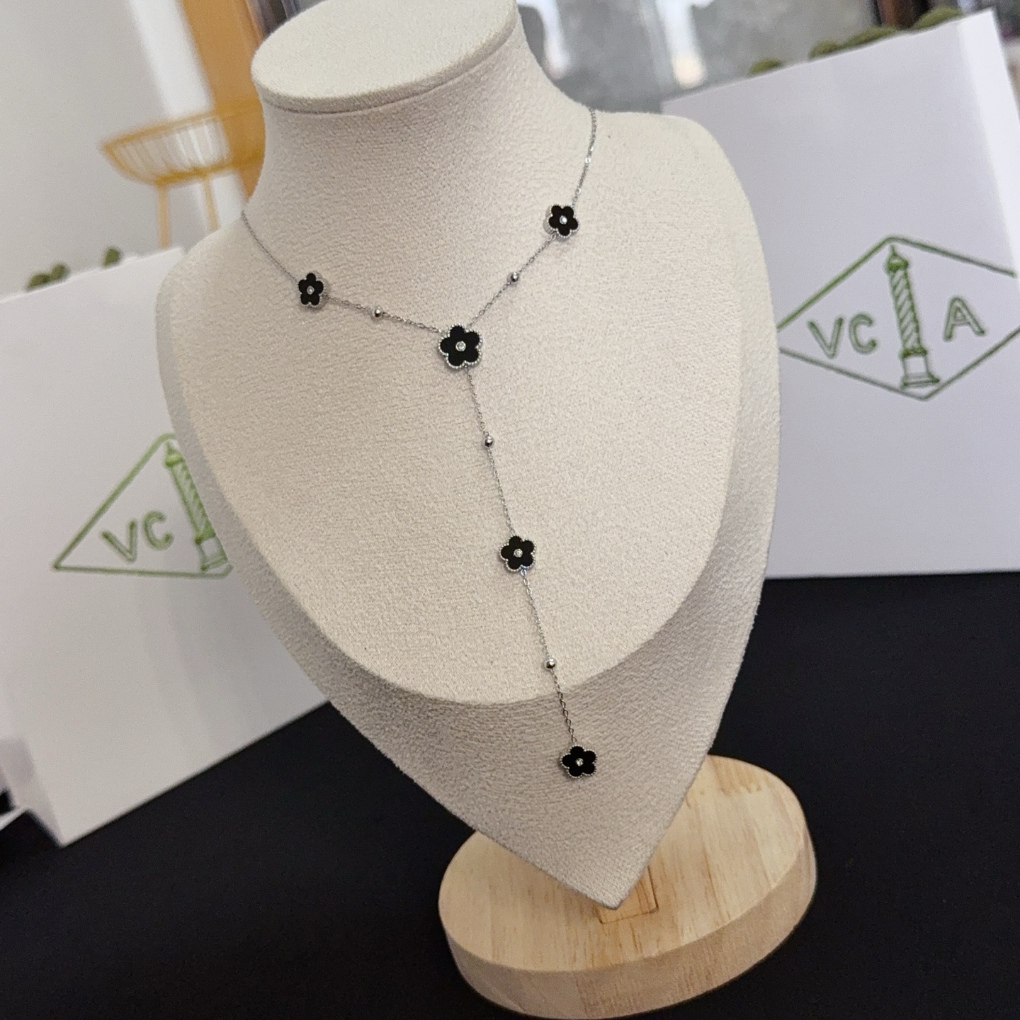 Van Cleef Arpels Alhambra necklace white gold metal black onyx clover motifs diamond center accents 42cm with 5cm extender