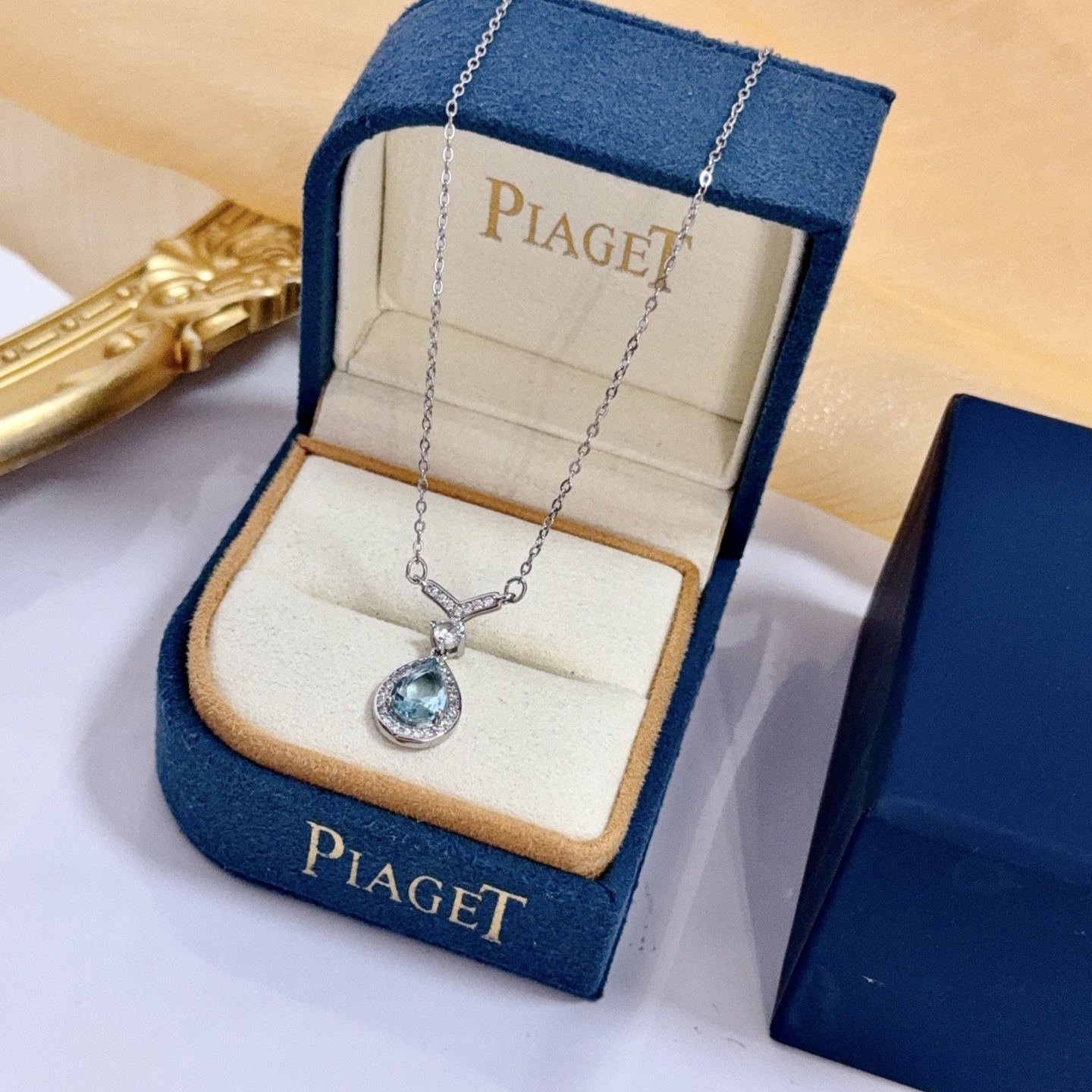 Piaget Smycken Piaget V — photo 2