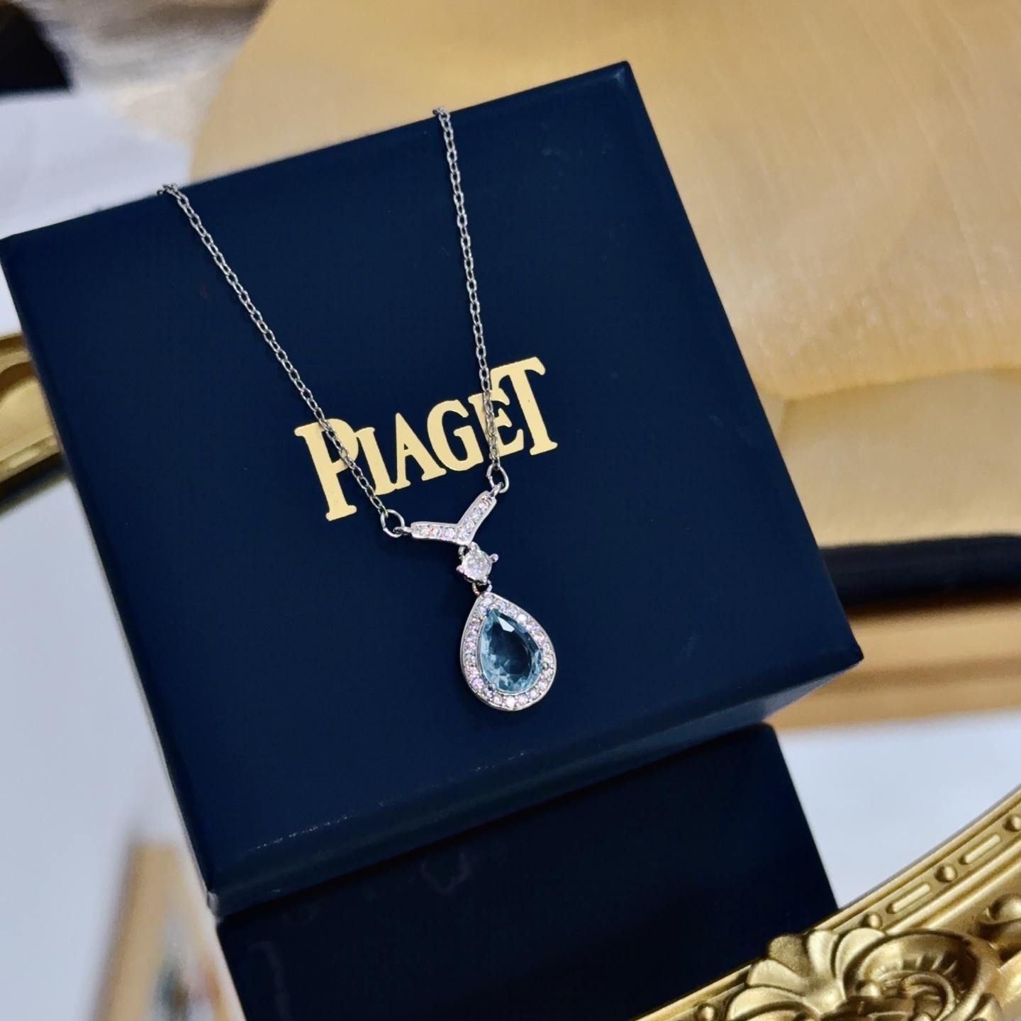 Piaget Smycken Piaget V — photo 5