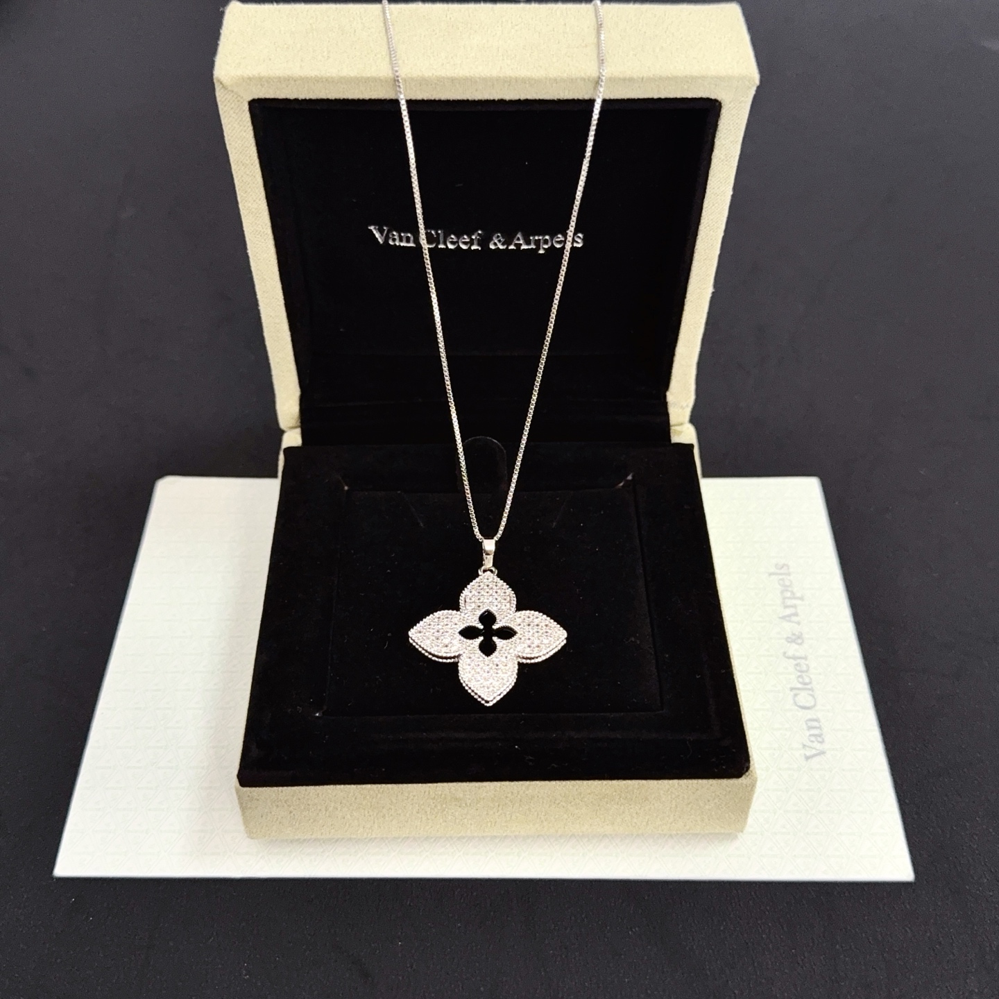 Van Cleef Arpels Alhambra necklace silver-toned white gold metal with pave-set white diamonds 42cm