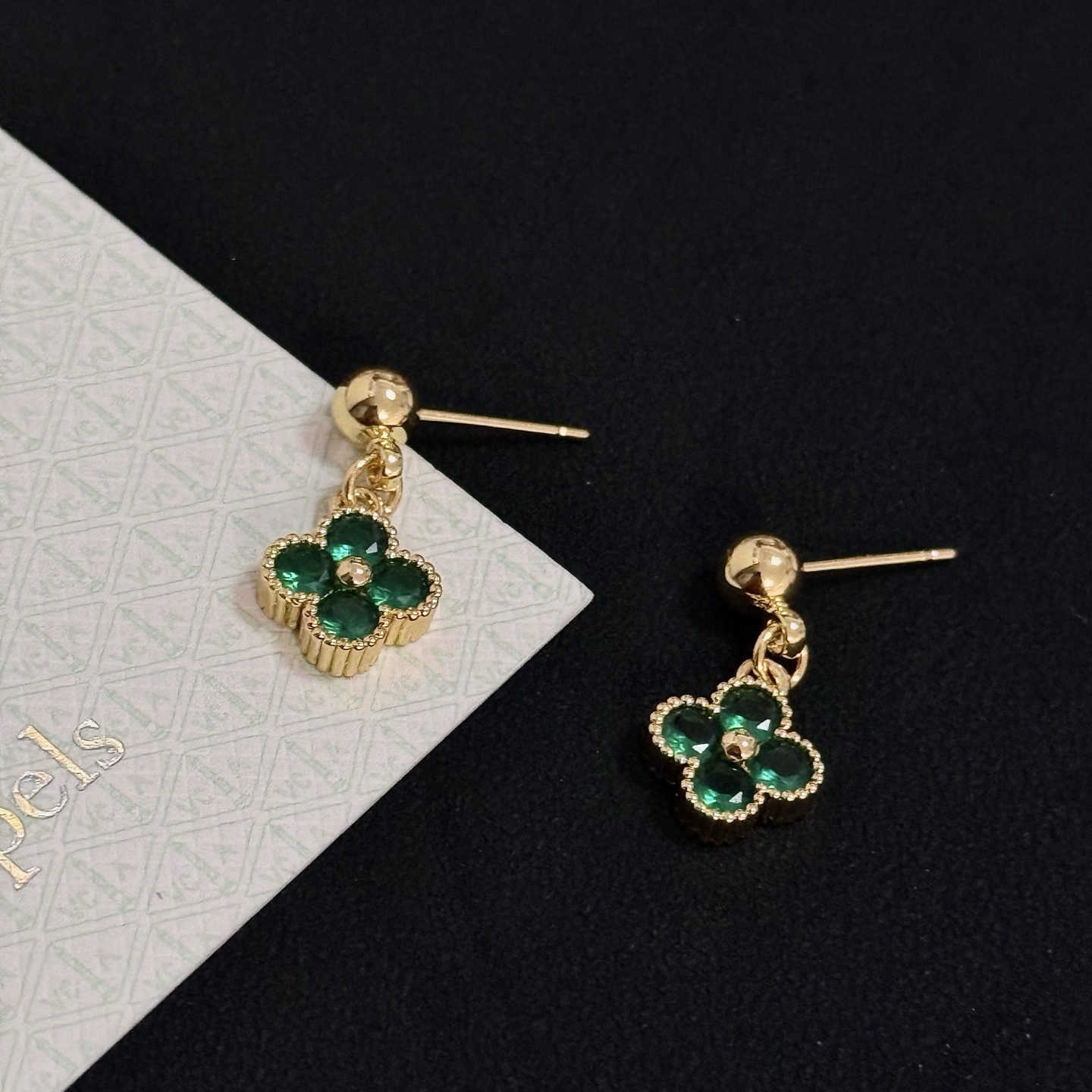 Van Cleef Arpels Alhambra earrings yellow gold metal with emerald green gemstones 10mm pendant drop