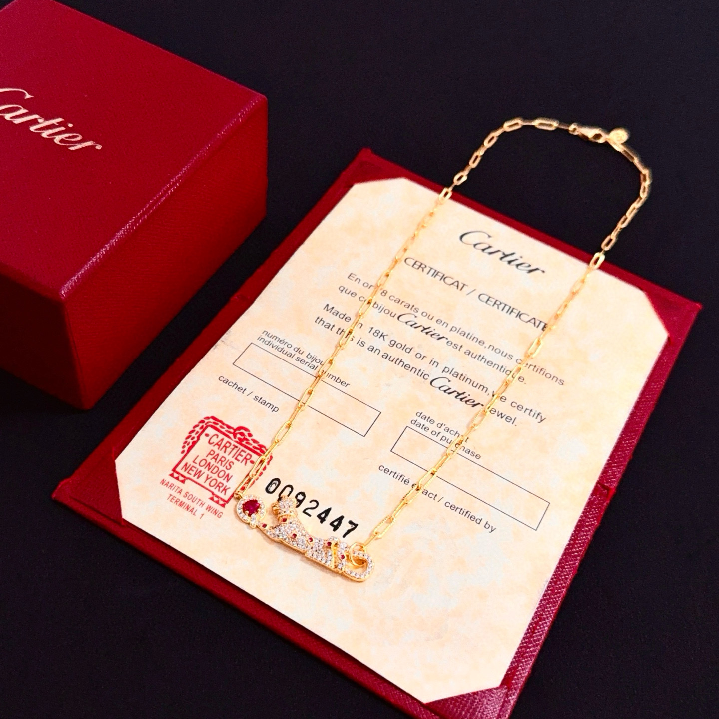 卡地亚猎豹项链 高端定制版本 镶嵌钻工艺 V金材质 经典而时尚风格 用凌厉线条重构爱情美学！打破常规，镶