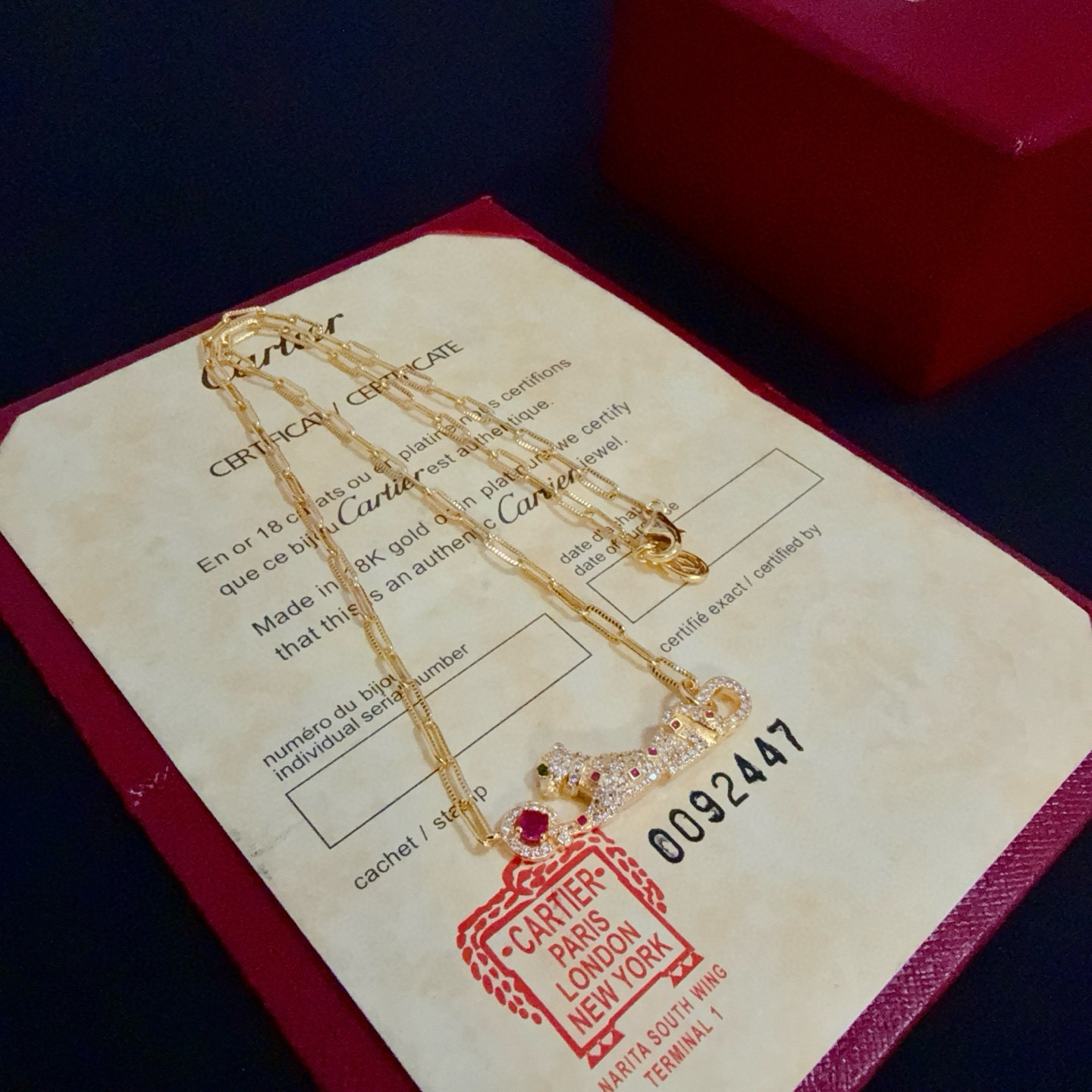 卡地亚猎豹项链 高端定制版本 镶嵌钻工艺 V金材质 经典而时尚风格 用凌厉线条重构爱情美学！打破常规，镶