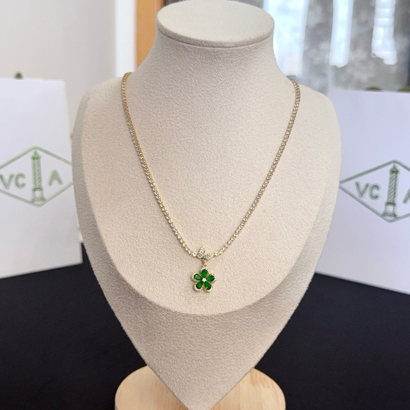 〔精工原版〕爆款 VCA四叶草🍀梵克雅宝项链 V金等级 经典之作 官网同款 时尚潮流 采用多层次金属雕刻