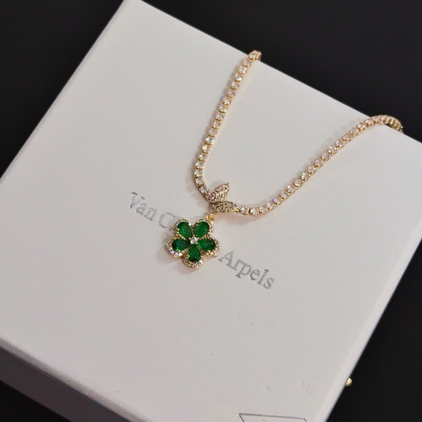 〔精工原版〕爆款 VCA四叶草🍀梵克雅宝项链 V金等级 经典之作 官网同款 时尚潮流 采用多层次金属雕刻