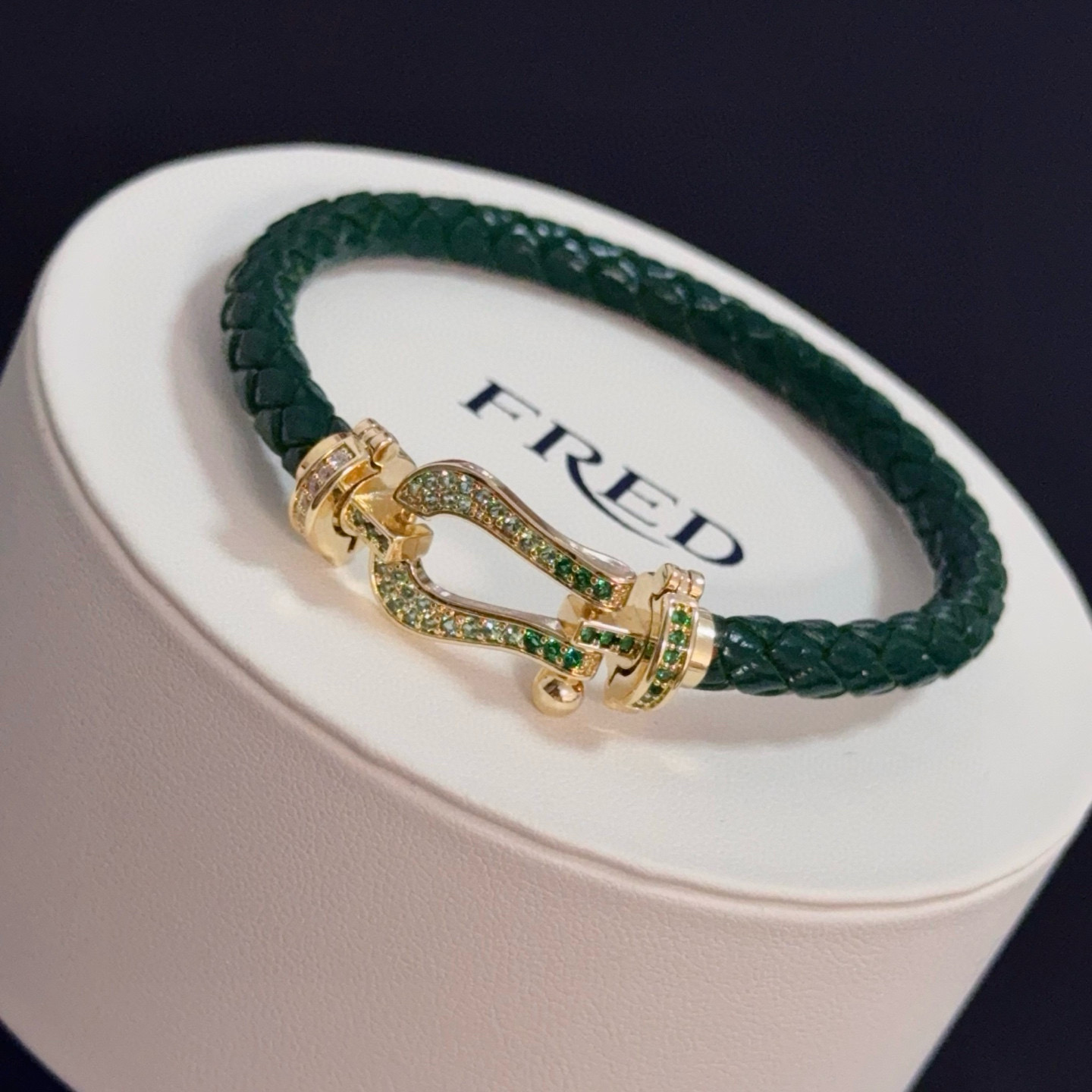 Fred 火爆 𝗙𝗥𝗘𝗗 费雷德满钻马蹄扣皮绳手镯 百搭 达人 一族备必‬单品