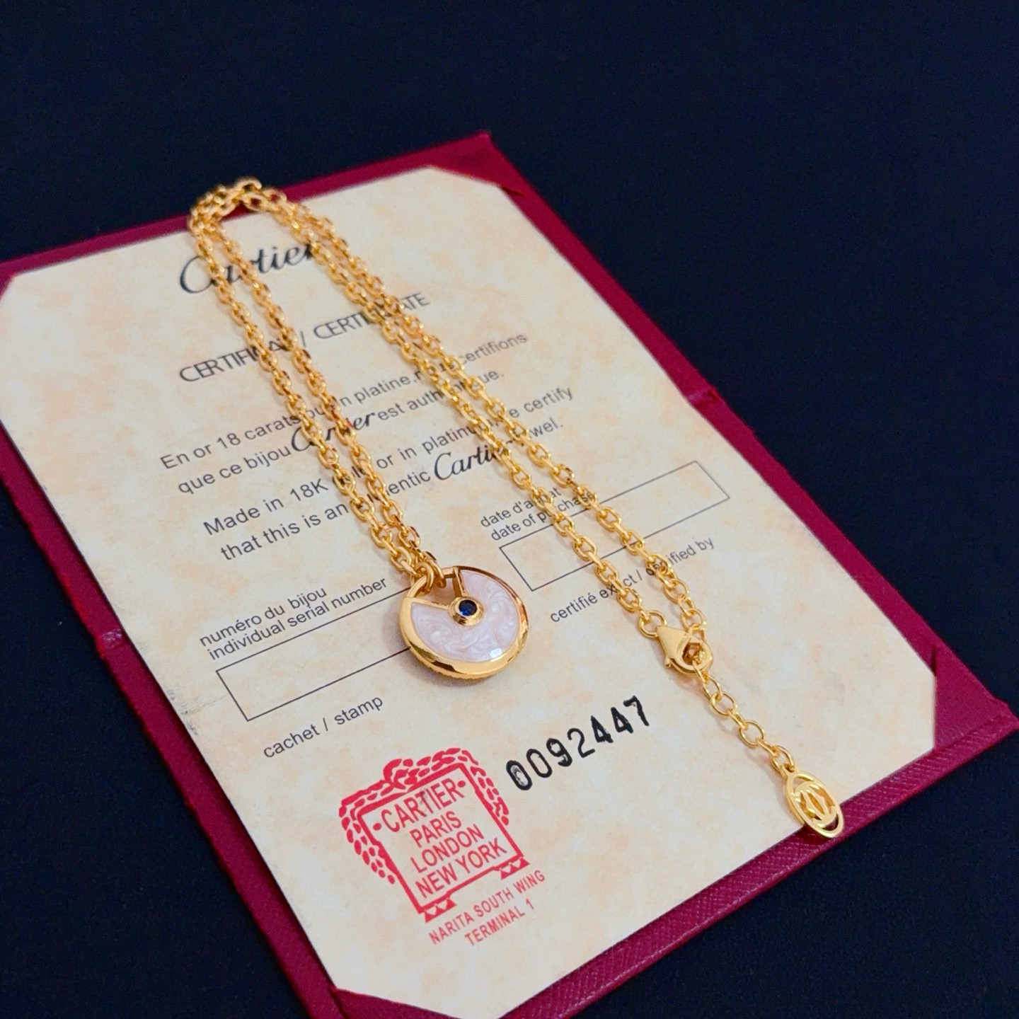 卡地亚镶钻项链 高端定制版本 镶嵌钻工艺 V金材质 经典而时尚风格 用凌厉线条重构爱情美学！打破常规，镶