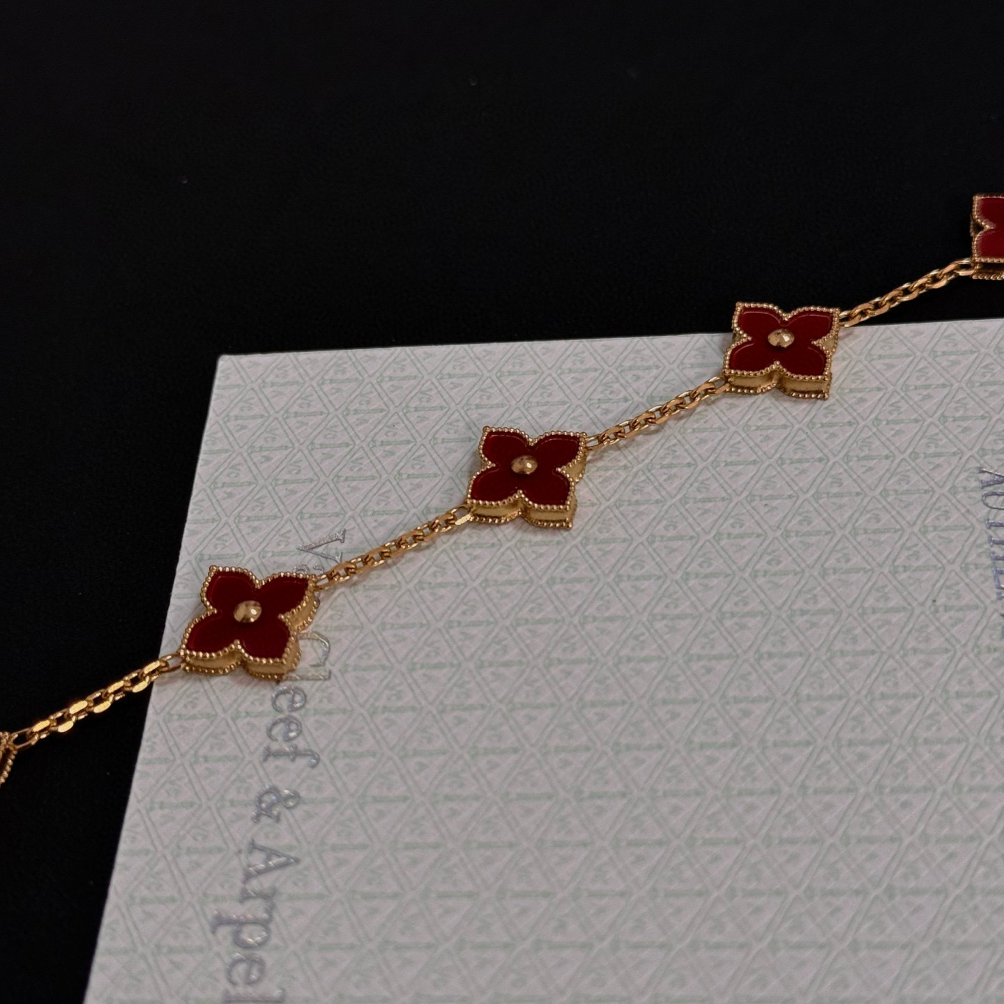 〔精工原版〕爆款 VCA四叶草🍀梵克雅宝手链 V金等级 经典之作 官网同款 时尚潮流 采用多层次金属雕刻