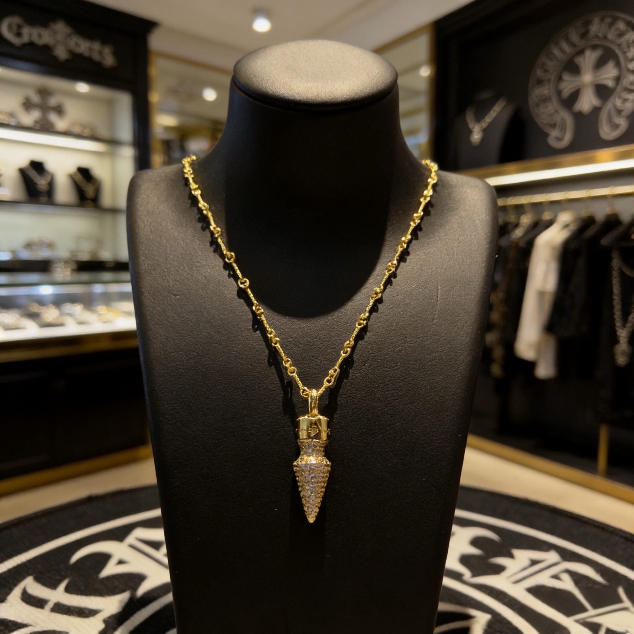 新款【专柜品质】Chrome Hearts克罗心项链 子弹吊坠 凹凸造型不同的花纹设计风格 呈现出与众不