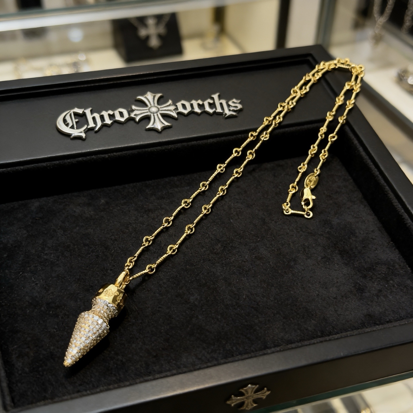 新款【专柜品质】Chrome Hearts克罗心项链 子弹吊坠 凹凸造型不同的花纹设计风格 呈现出与众不