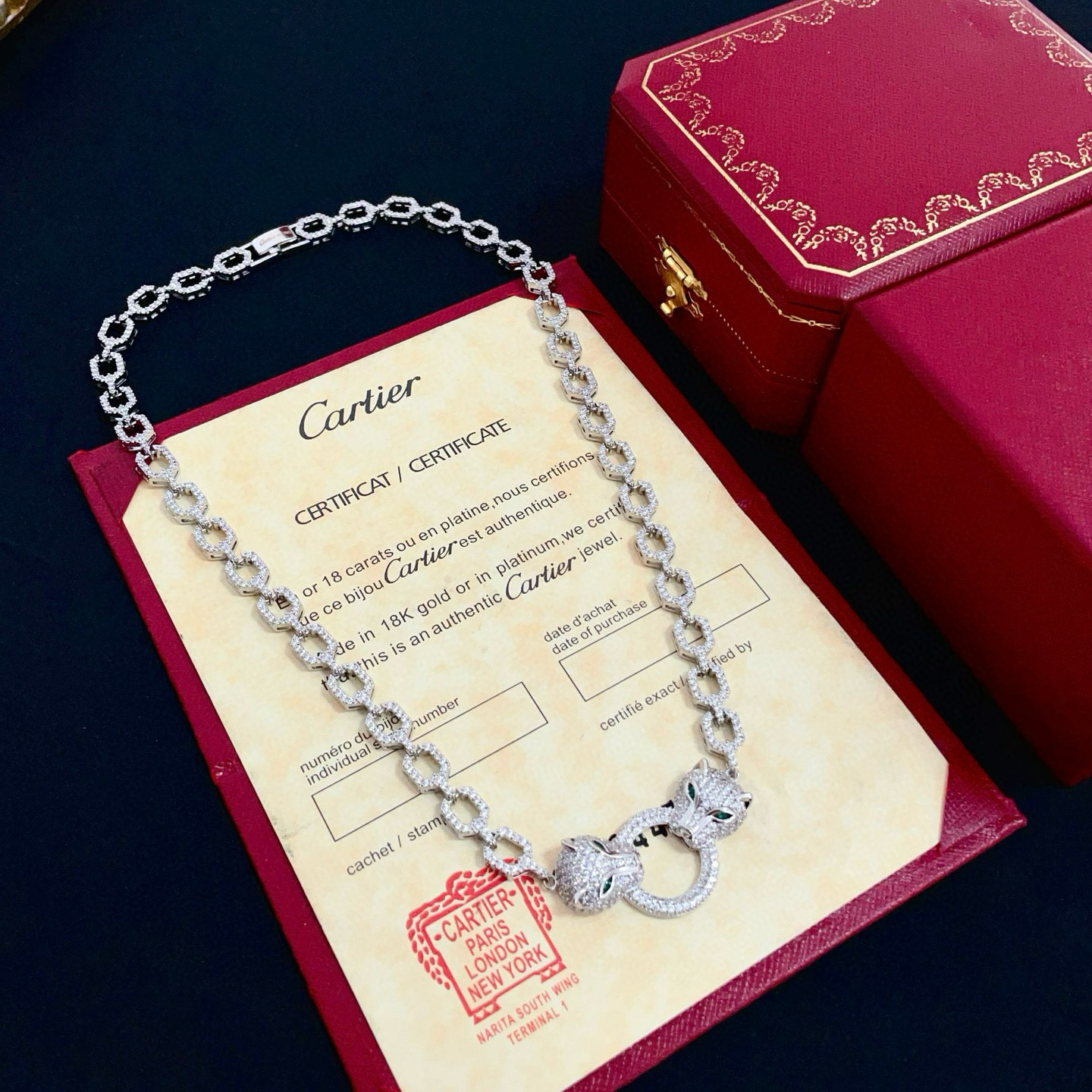 卡地亚镶钻猎豹项链 高端定制版本 镶嵌钻工艺 V金材质 经典而时尚风格 用凌厉线条重构爱情美学！打破常规