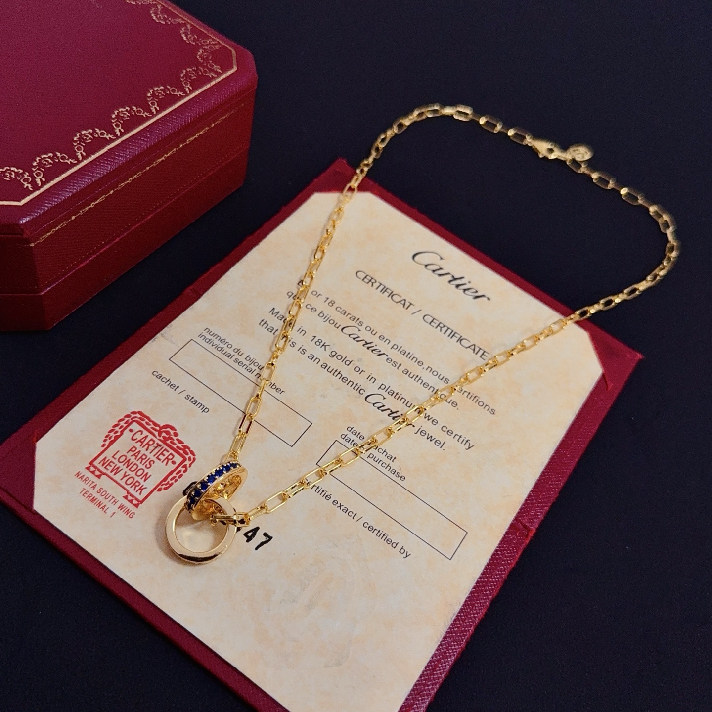 卡地亚镶钻项链 高端定制版本 镶嵌钻工艺 V金材质 经典而时尚风格 用凌厉线条重构爱情美学！打破常规，镶