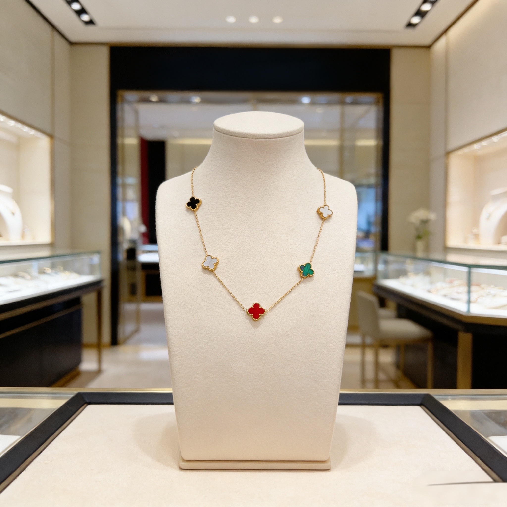 〔精工原版〕爆款 VCA四叶草🍀梵克雅宝项链 V金等级 经典之作 官网同款 时尚潮流 采用多层次金属雕刻