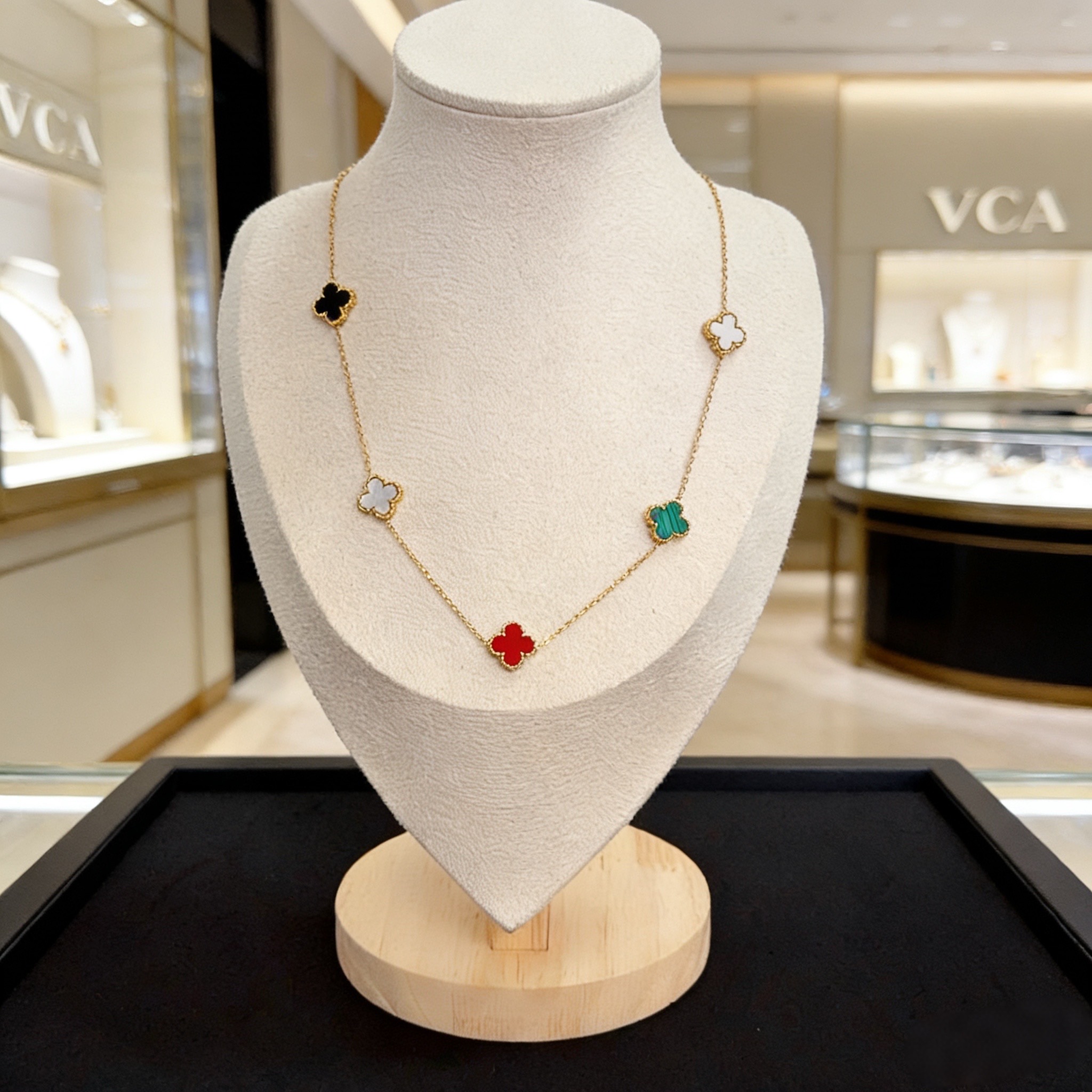 〔精工原版〕爆款 VCA四叶草🍀梵克雅宝项链 V金等级 经典之作 官网同款 时尚潮流 采用多层次金属雕刻