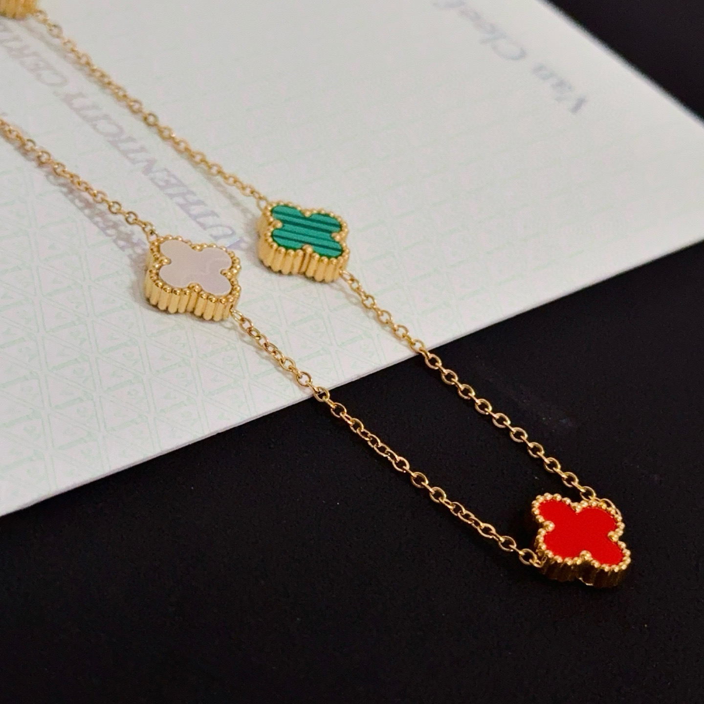 〔精工原版〕爆款 VCA四叶草🍀梵克雅宝项链 V金等级 经典之作 官网同款 时尚潮流 采用多层次金属雕刻