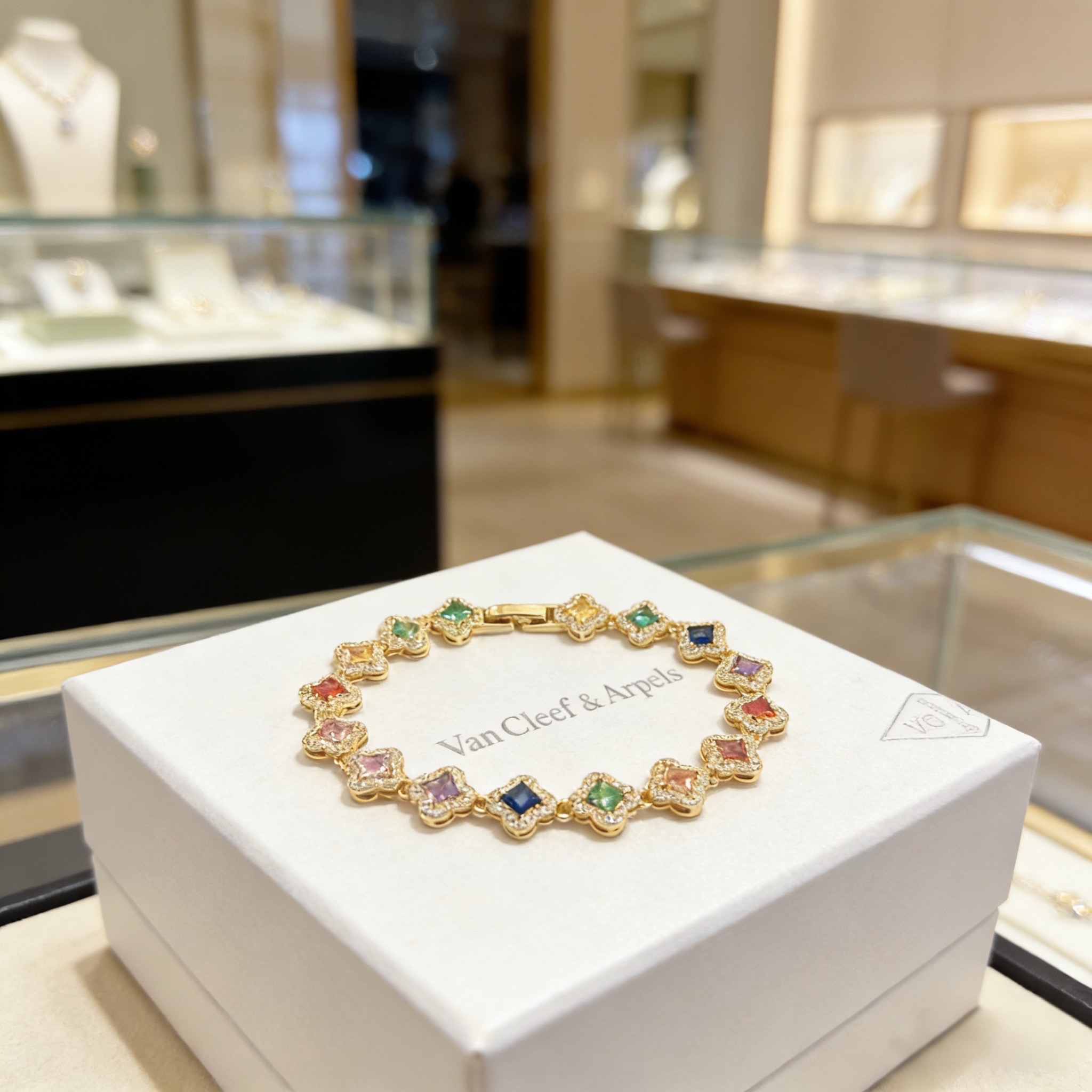 〔精工原版〕爆款 VCA四叶草🍀梵克雅宝手链 V金等级 经典之作 官网同款 时尚潮流 采用多层次金属雕刻