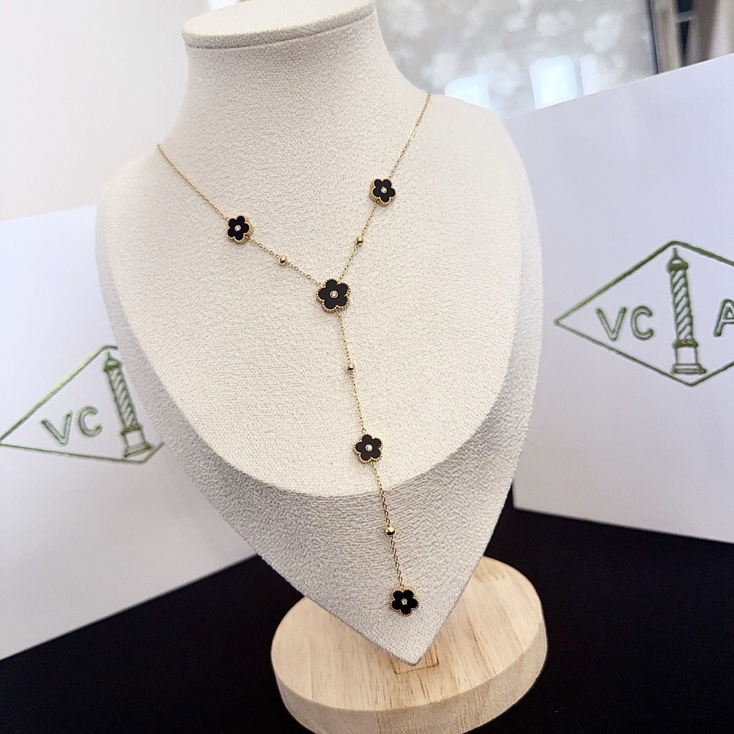 〔精工原版〕VCA四叶草🍀梵克雅🍛项链，经典之作 官网同款 时尚潮流 采用多层次金属雕刻设计 使花瓣更立