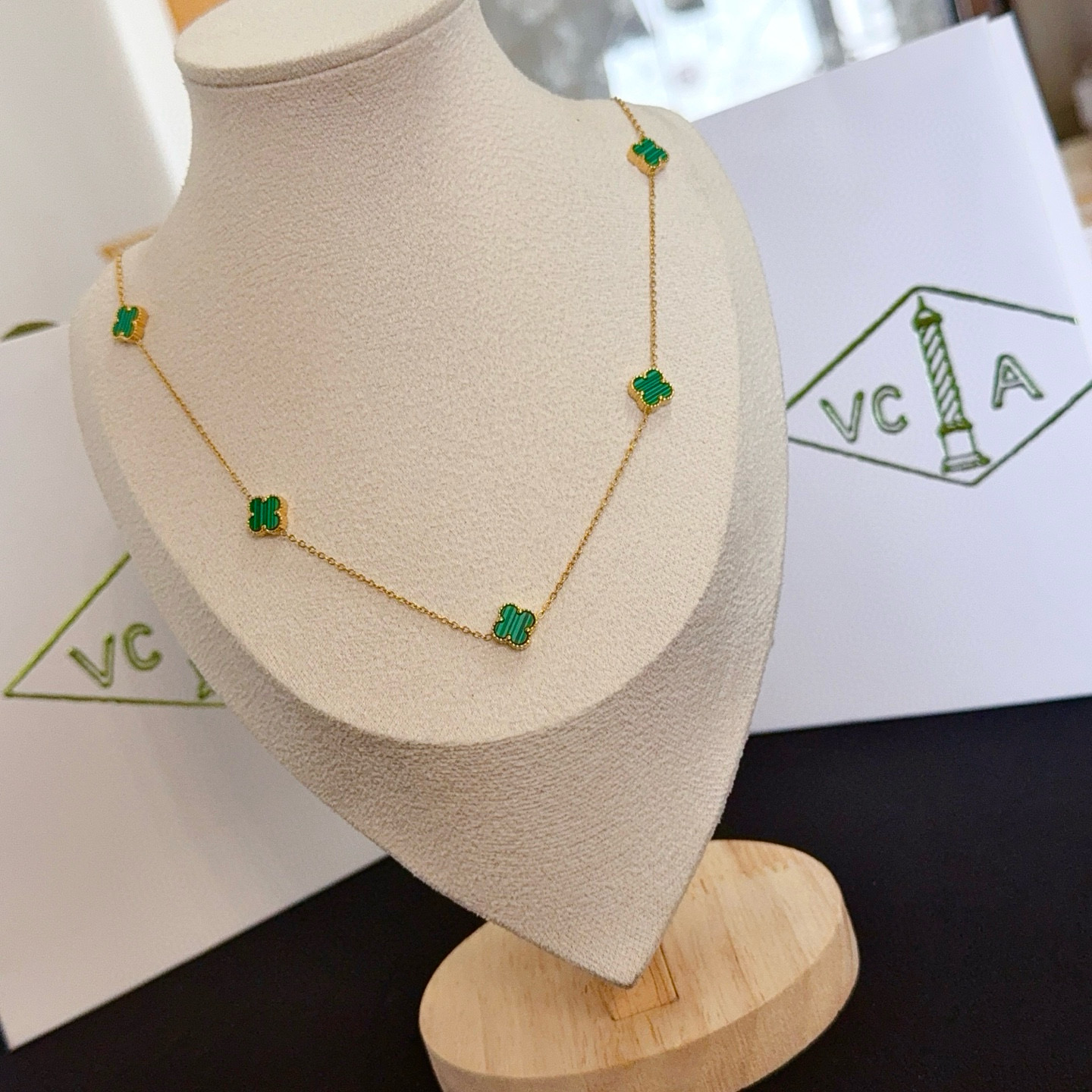 〔精工原版〕VCA四叶草🍀梵克雅🍛项链，经典之作 官网同款 时尚潮流 采用多层次金属雕刻设计 使花瓣更立