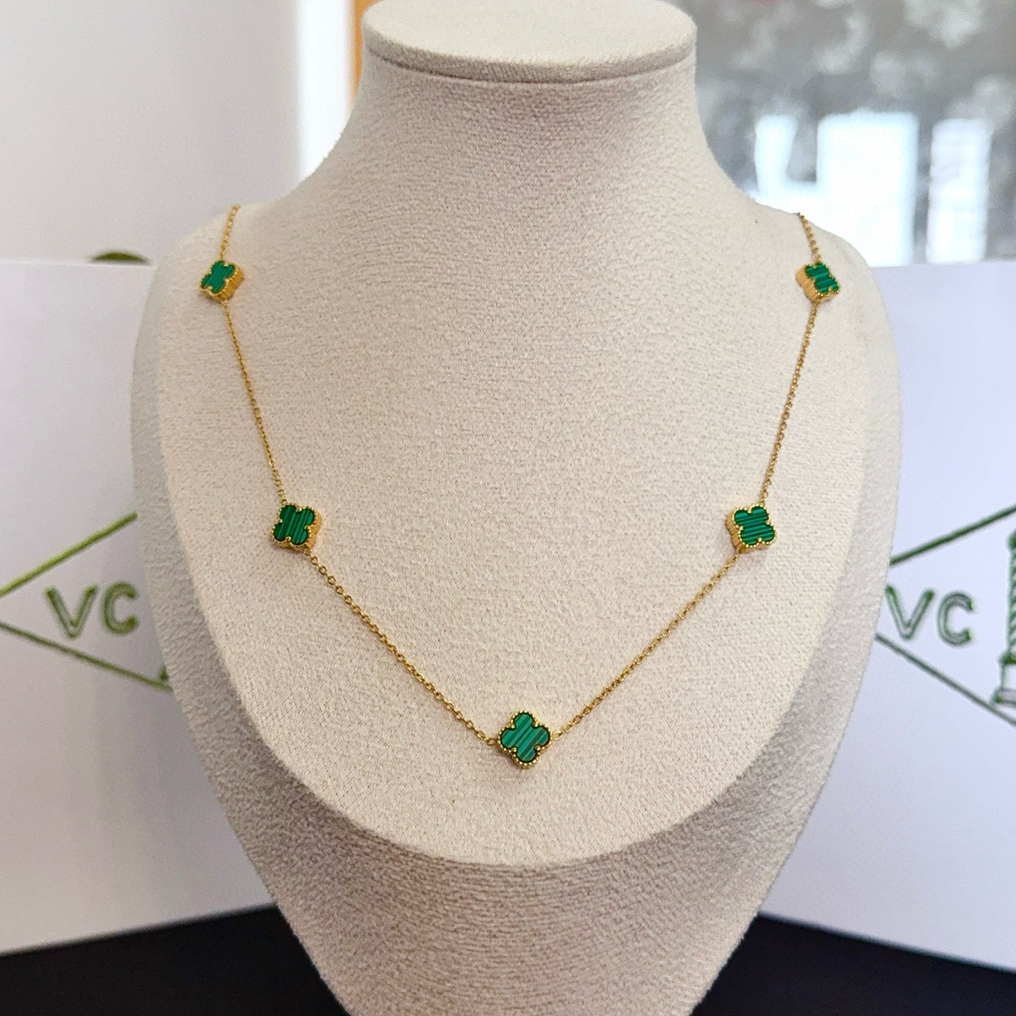 〔精工原版〕VCA四叶草🍀梵克雅🍛项链，经典之作 官网同款 时尚潮流 采用多层次金属雕刻设计 使花瓣更立