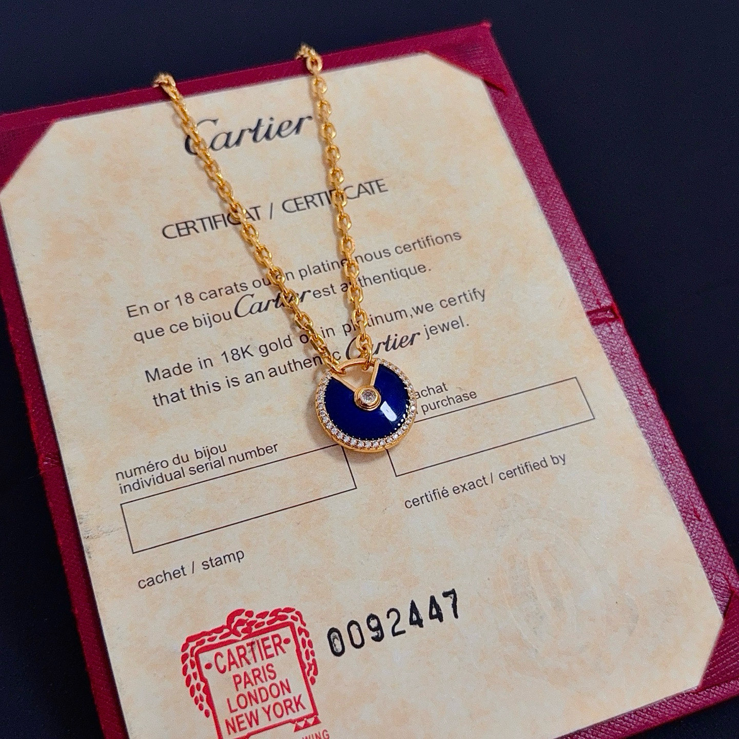 卡地亚镶钻项链 高端定制版本 镶嵌钻工艺 V金材质 经典而时尚风格 用凌厉线条重构爱情美学！打破常规，镶