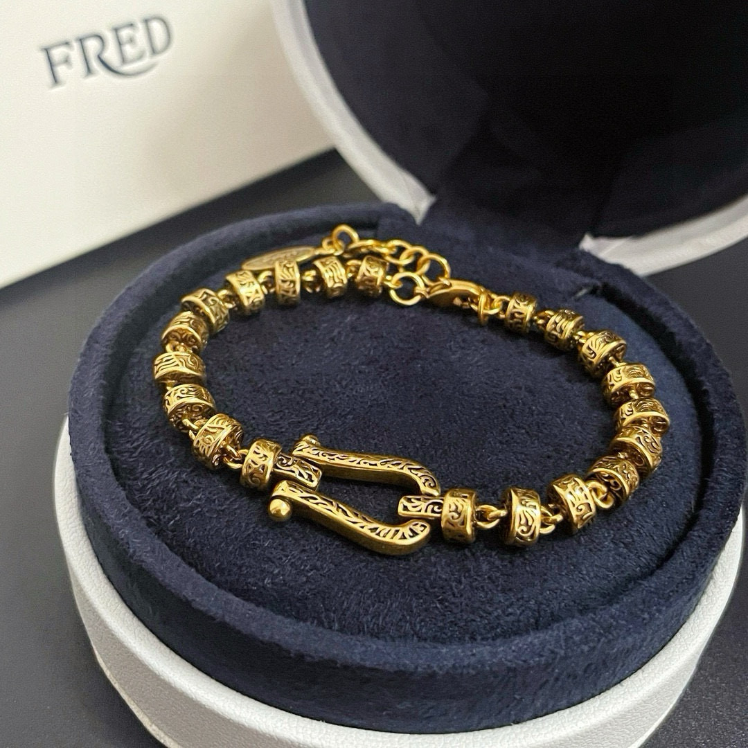 🎉 𝗙𝗥𝗘𝗗 费雷德马蹄扣手链，精工微镶，高端定制，专柜材质，加厚电镀工艺，带logo，简约又有高级感，