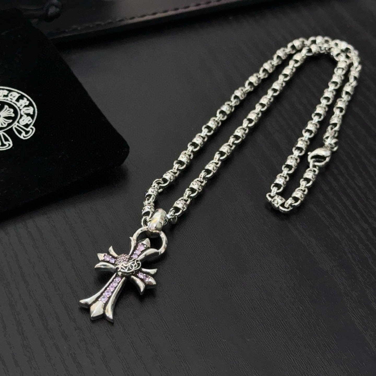 新款【专柜品质】Chrome Hearts克罗心经典复古花球项链，粉钻爱心十字架吊坠 凹凸造型不同的花纹