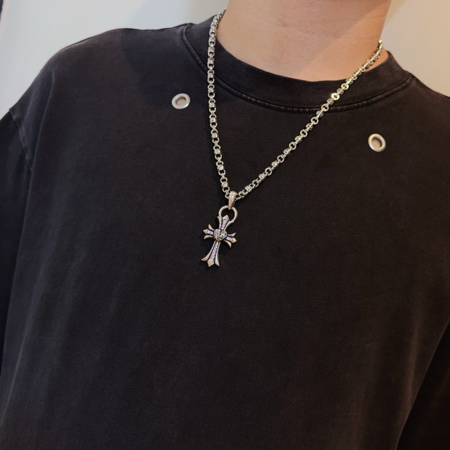 新款【专柜品质】Chrome Hearts克罗心经典复古花球项链，粉钻爱心十字架吊坠 凹凸造型不同的花纹