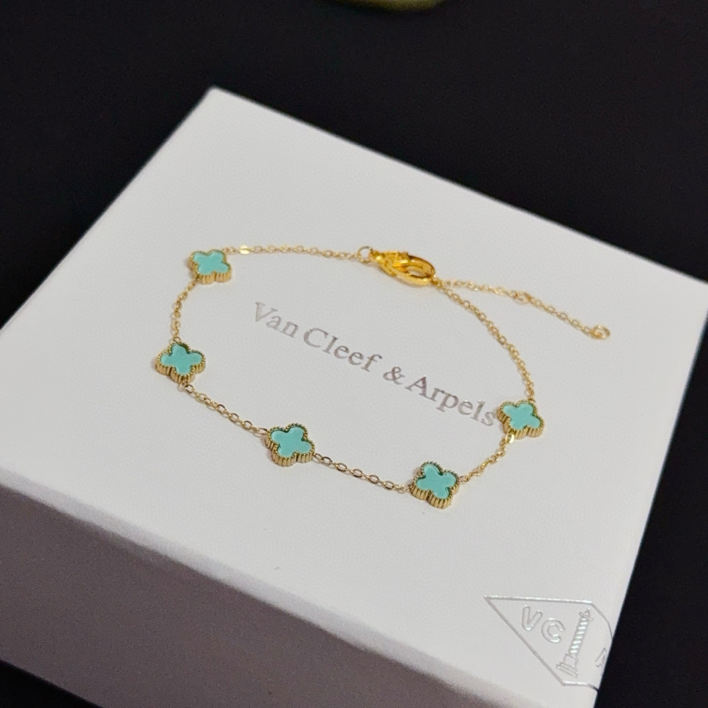 〔精工原版〕VCA四叶草🍀梵克雅🍛手链 经典之作 官网同款 时尚潮流 采用多层次金属雕设计 使花瓣更立体