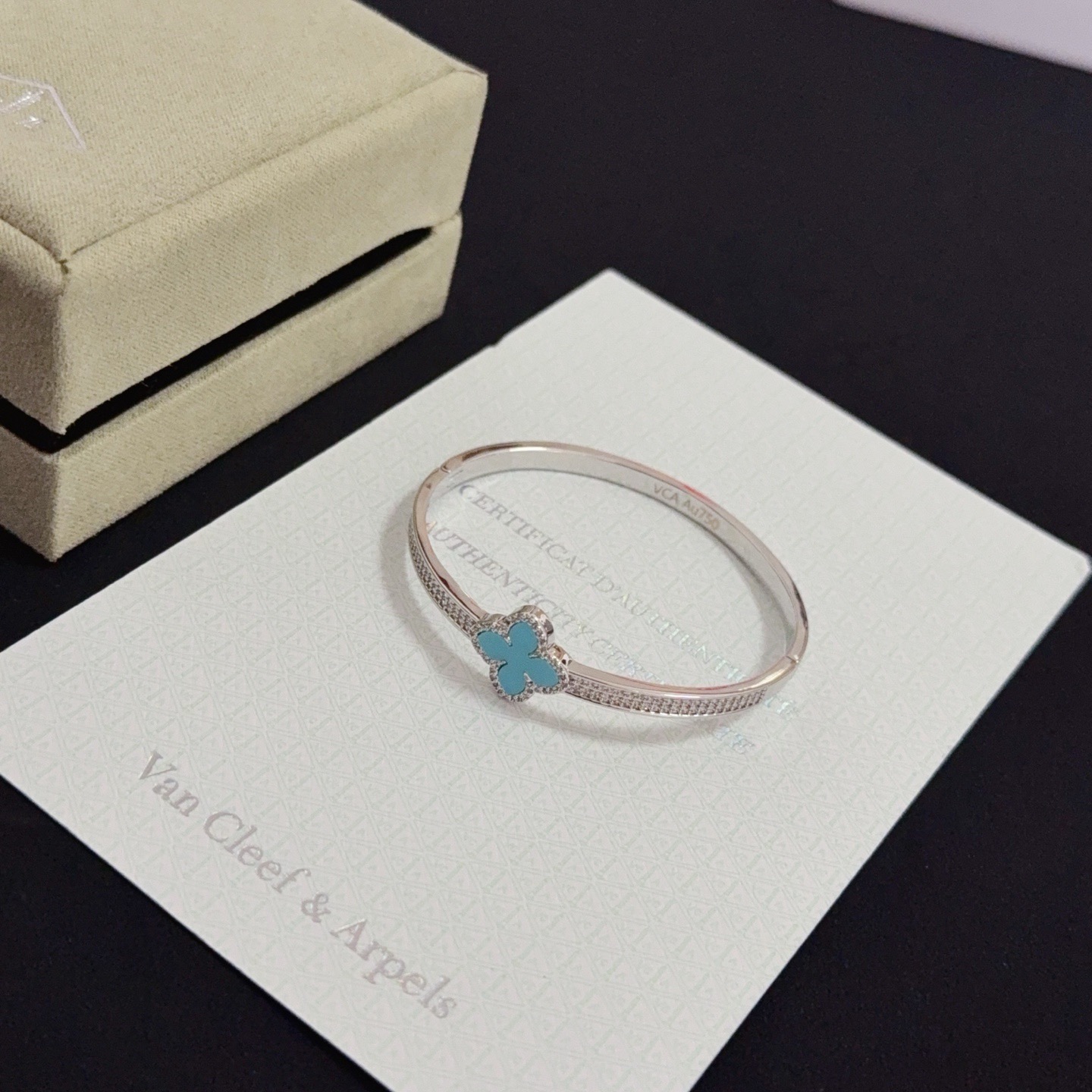 〔精工原版】爆款 VCA四叶草🍀梵克雅宝手镯 V金等级 经典之作 官网同款 时尚潮流 采用多层次金属雕刻