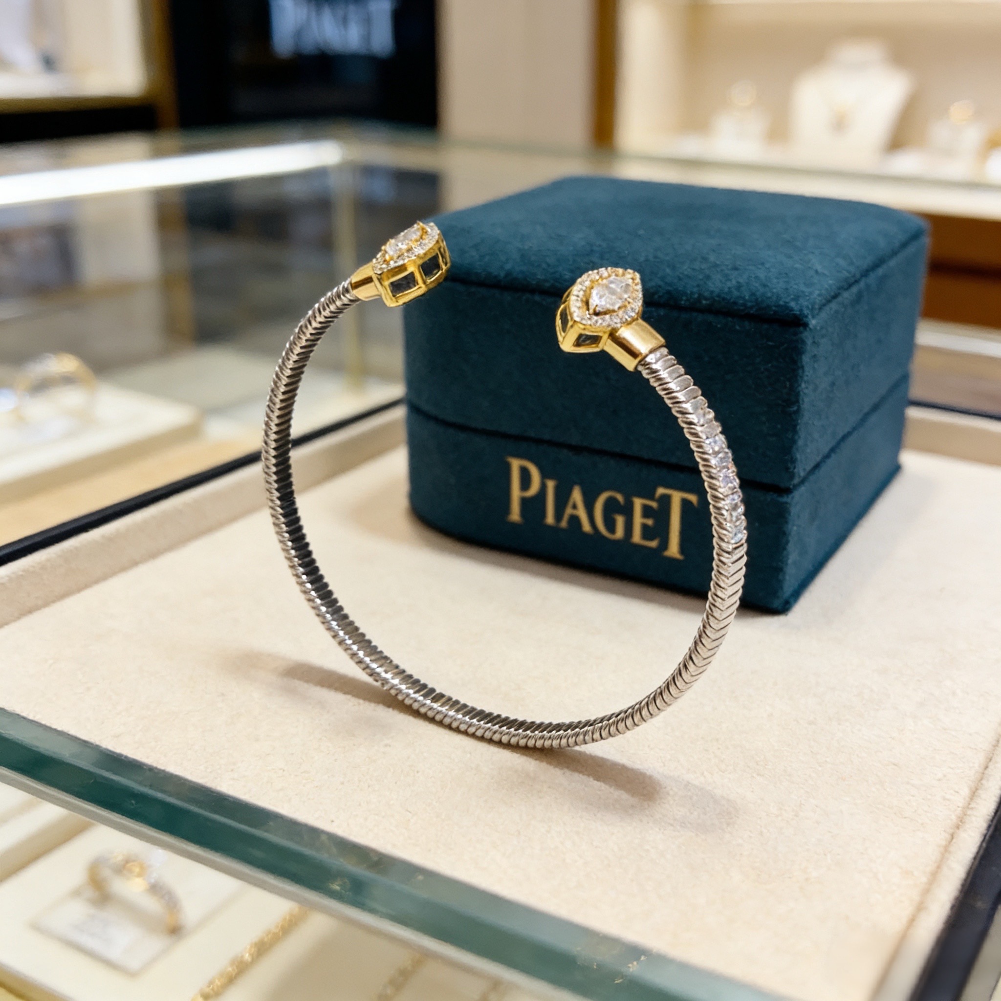 Piaget Horloges Piaget V — photo 3