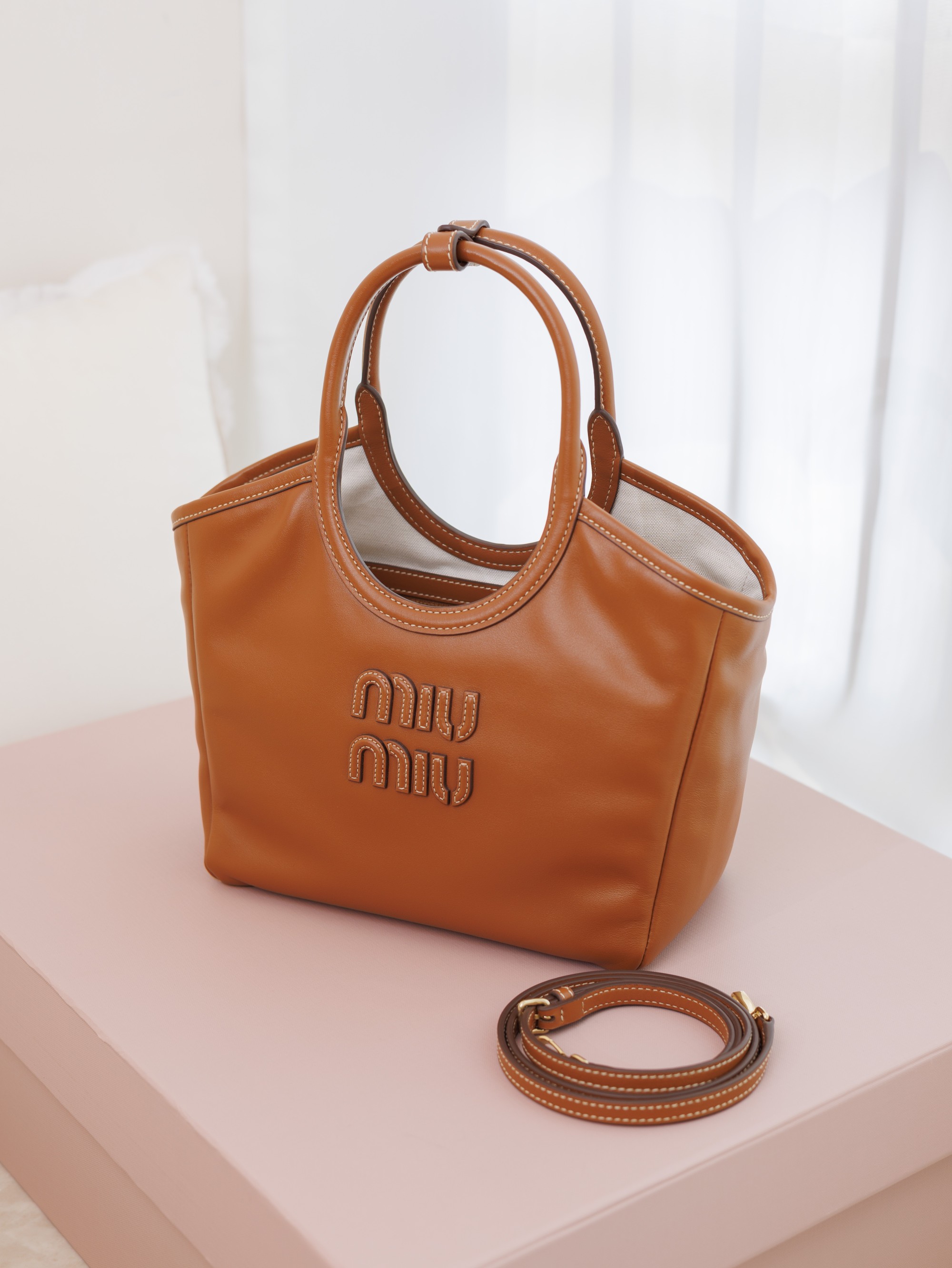 Alternative view of Miu Miu Handbag 10105