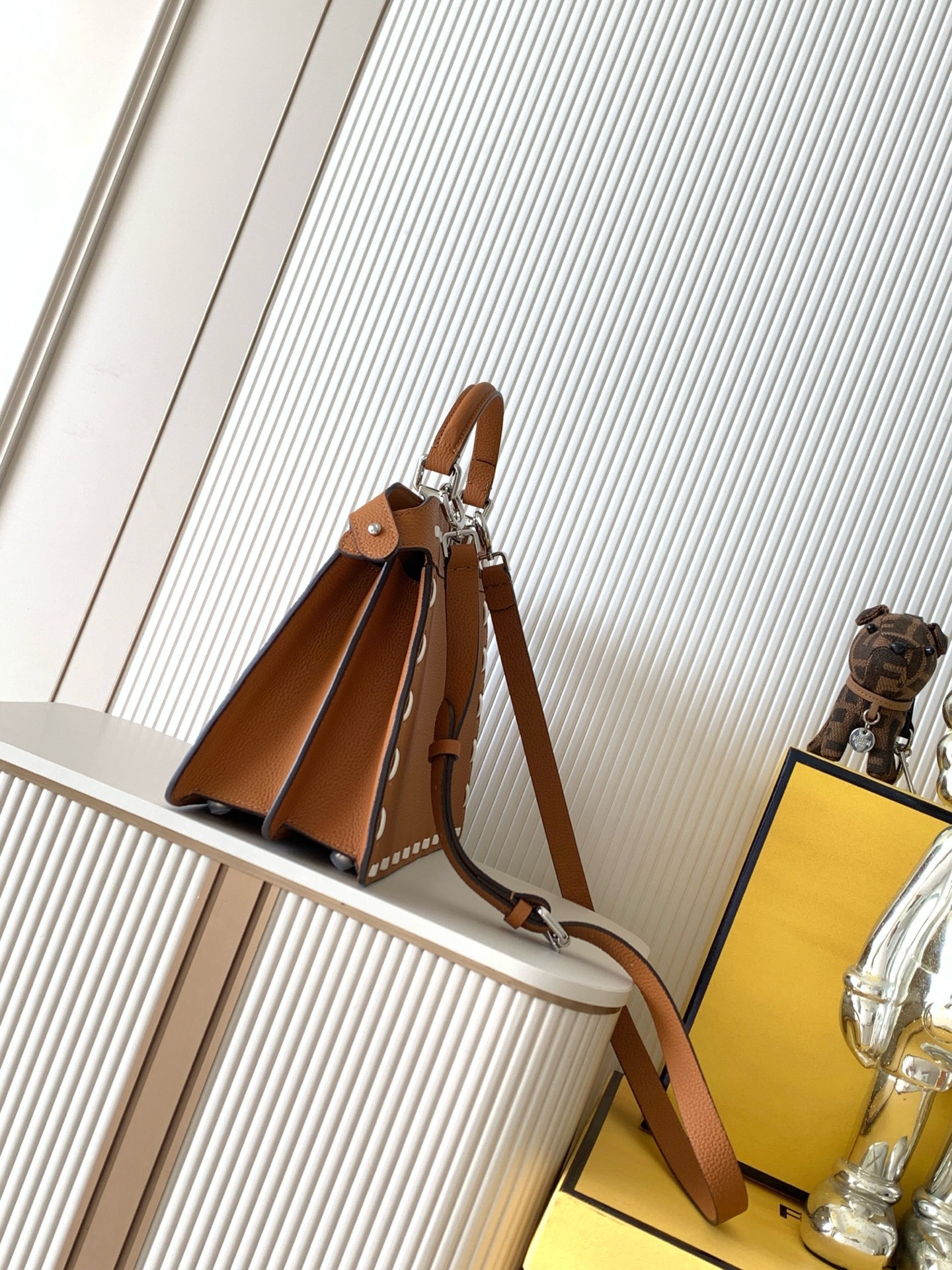 fendi peekaboo iseeu small selleria brown bag