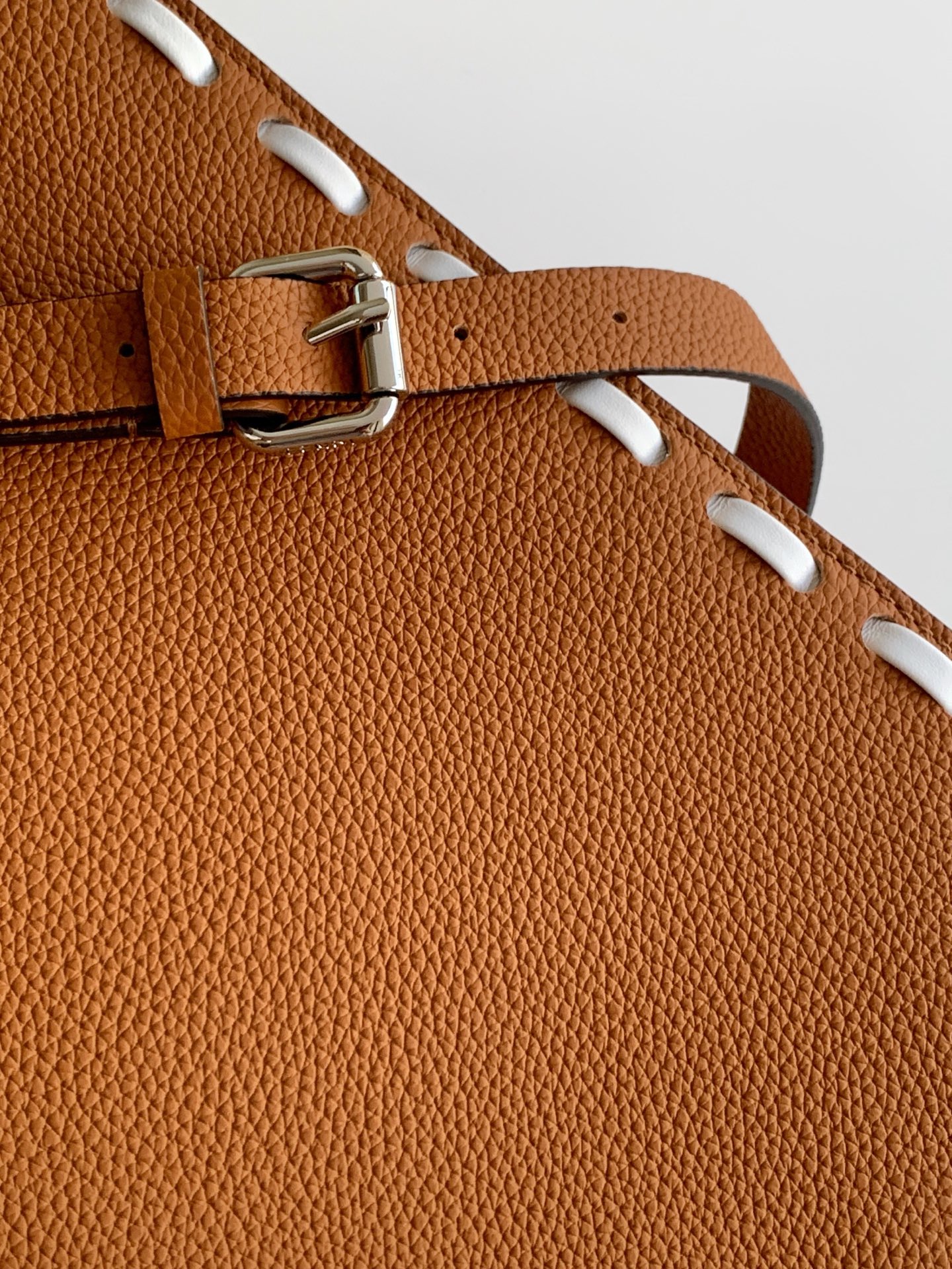 fendi peekaboo iseeu small selleria brown bag