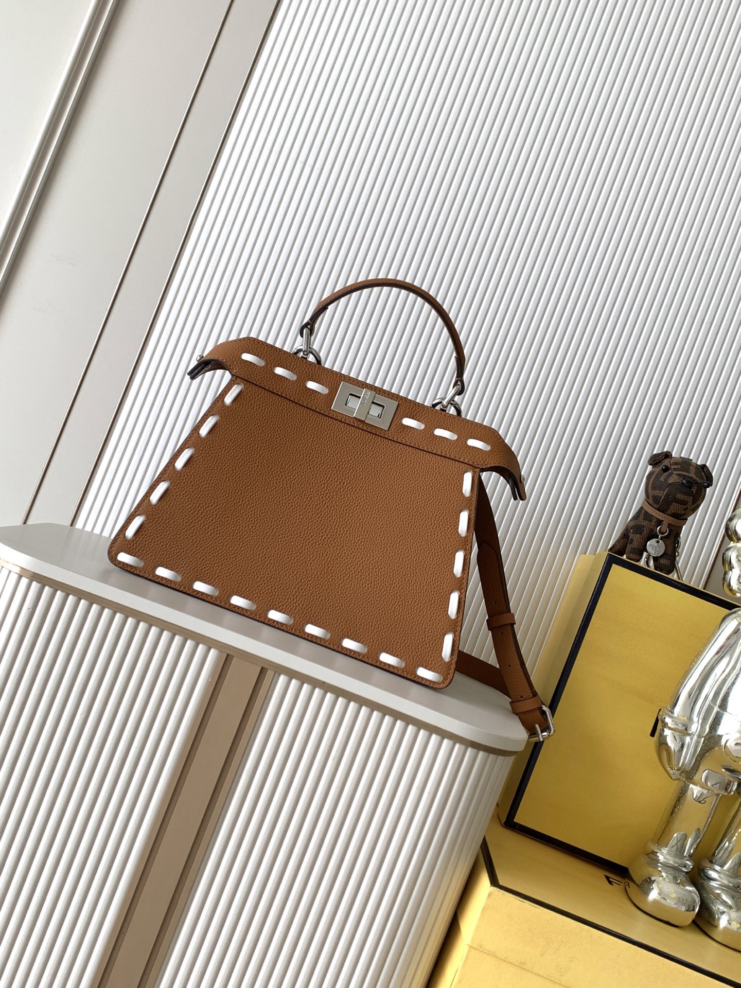 fendi peekaboo iseeu small selleria brown bag