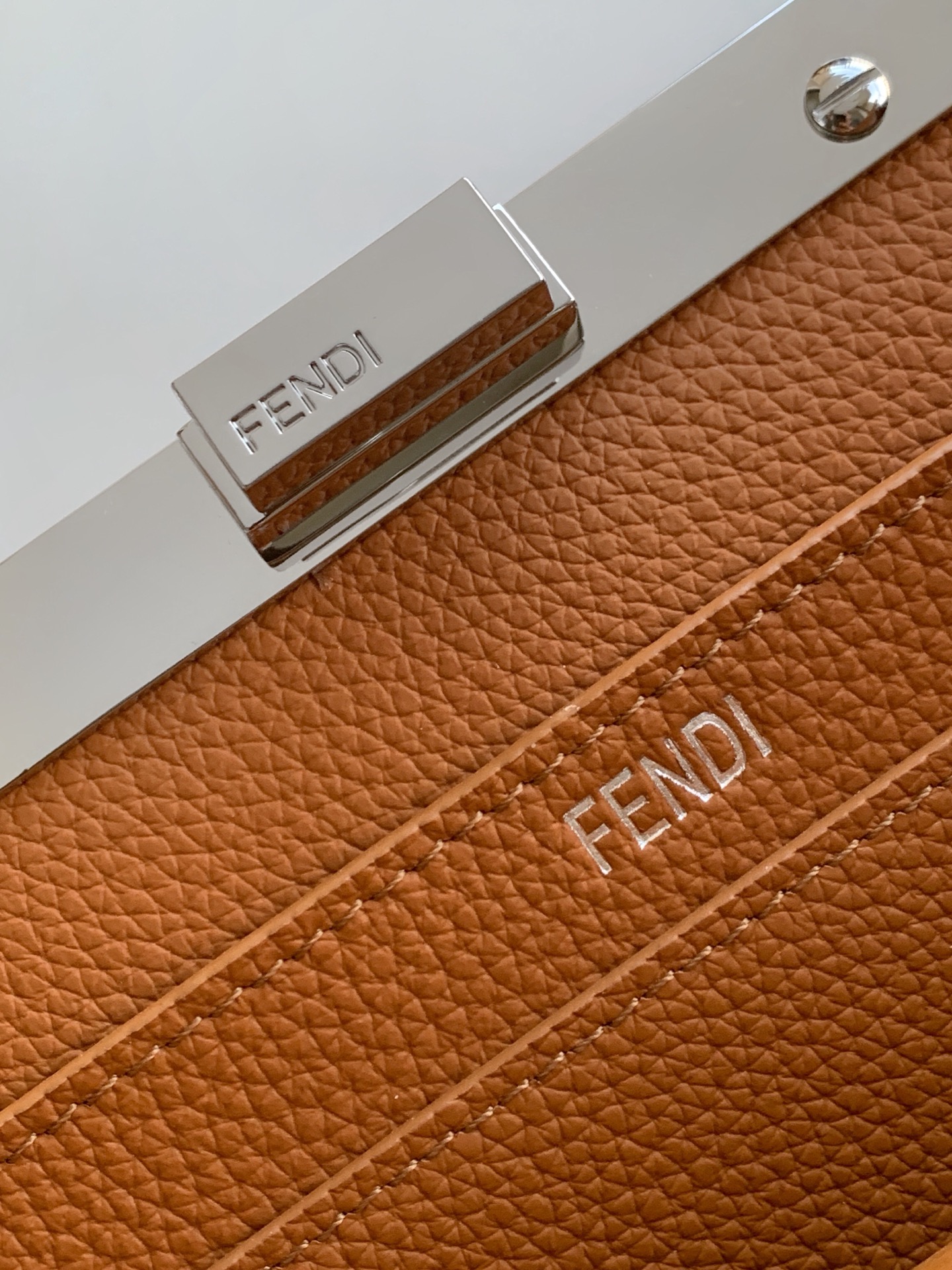 fendi peekaboo iseeu small selleria brown bag