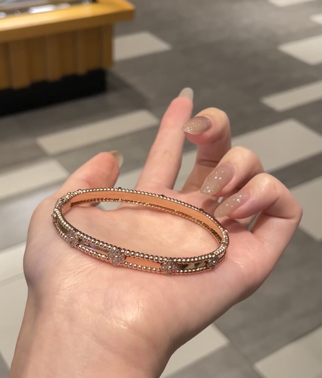 Narrow Kaleidoscope Bangle - Comprehensive 4