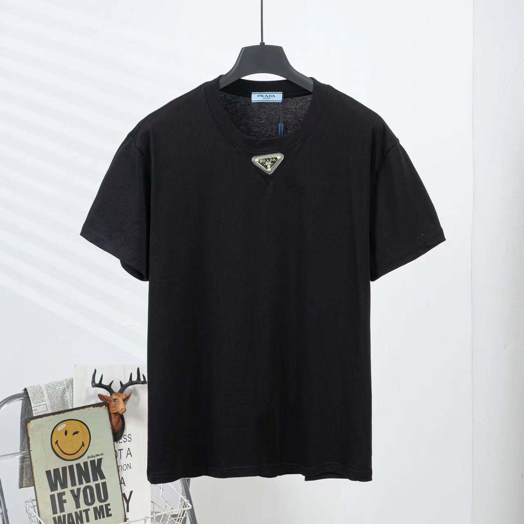 Réplique de qualité supérieure
 Prada Vêtements T-Shirt bon marché luxe
 Noir Blanc Manches courtes